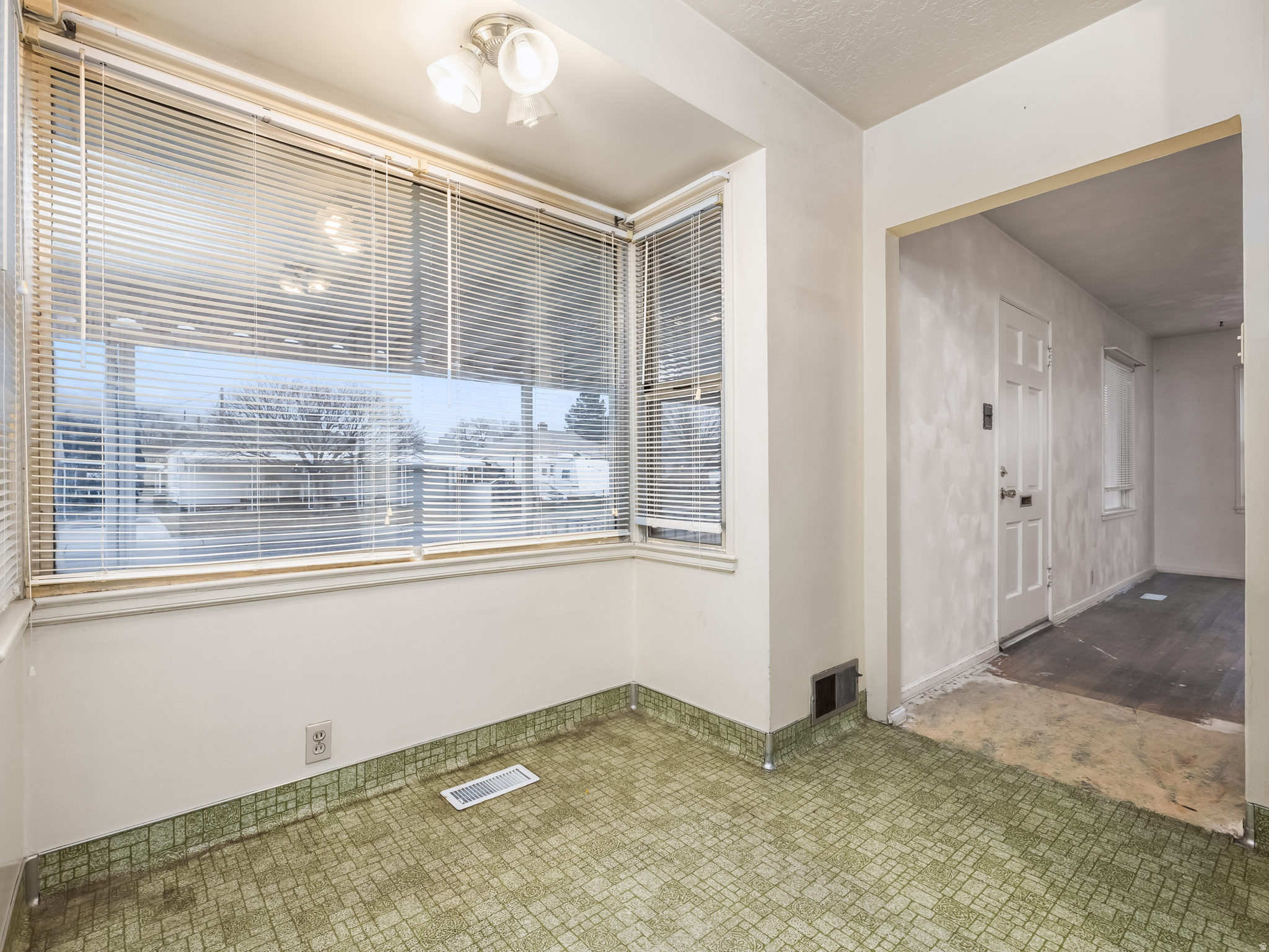 68 BROOKSIDE DR