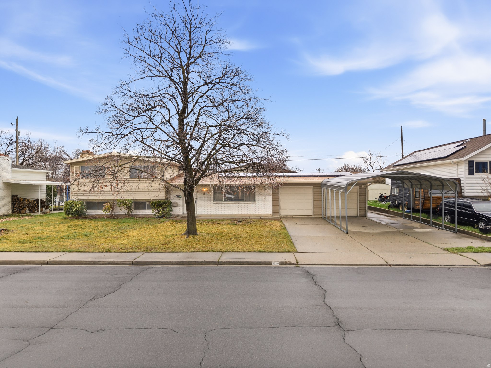 184 S WOODLAND DR