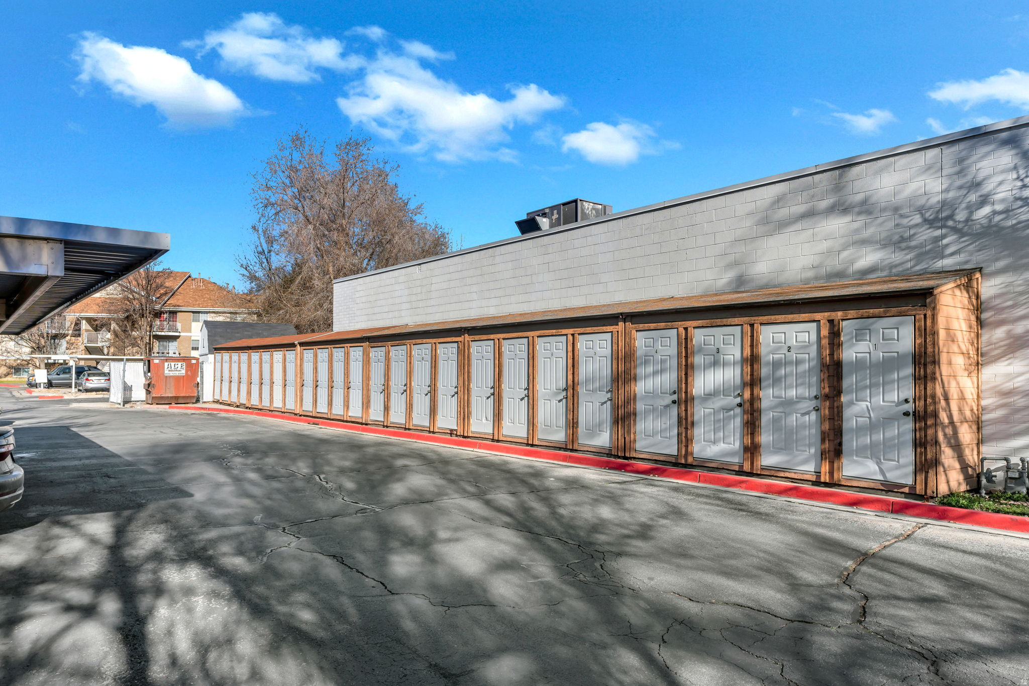 1273 N RIVERSIDE AVE #6