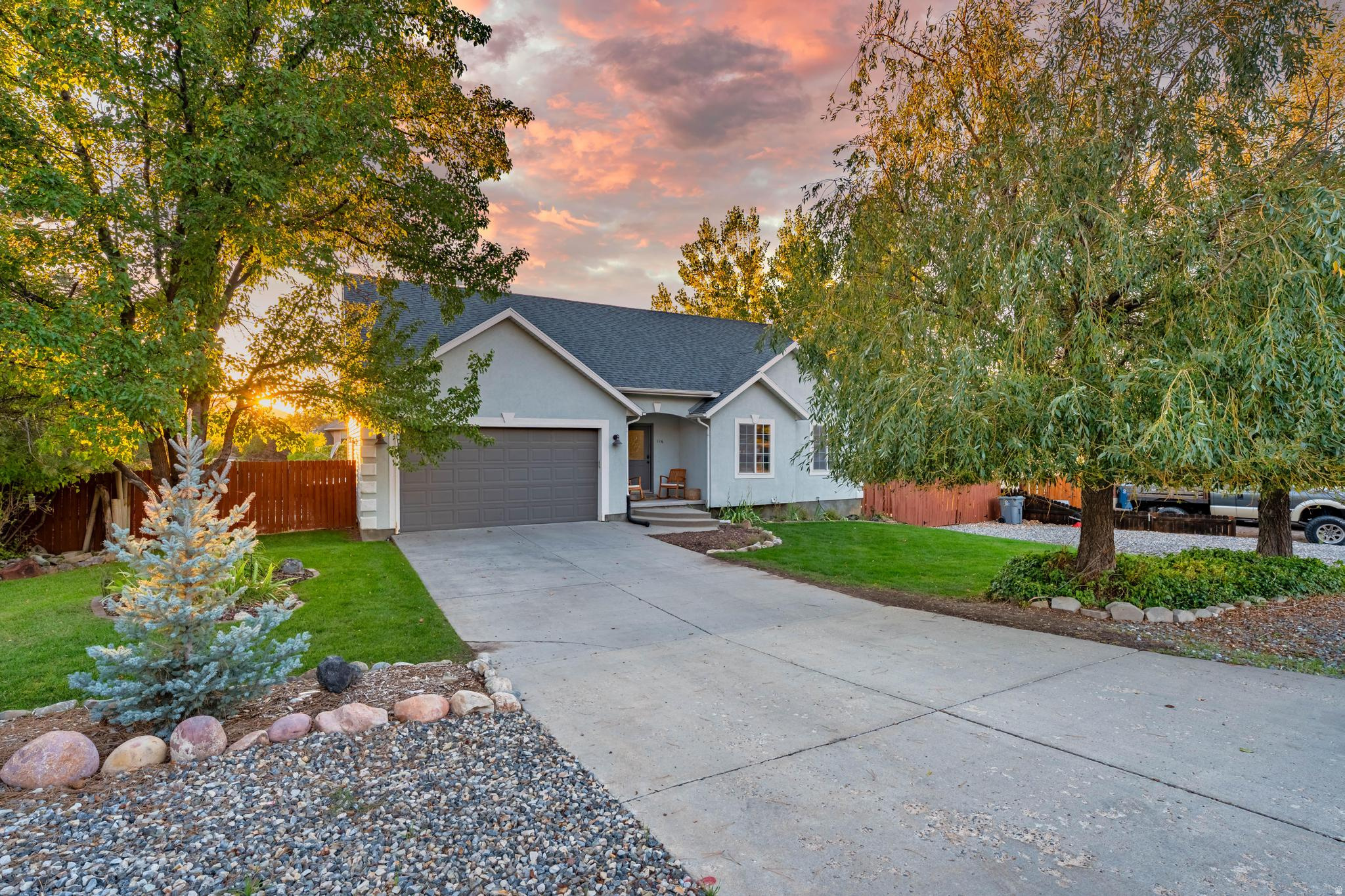 116 S CANYON VIEW DR