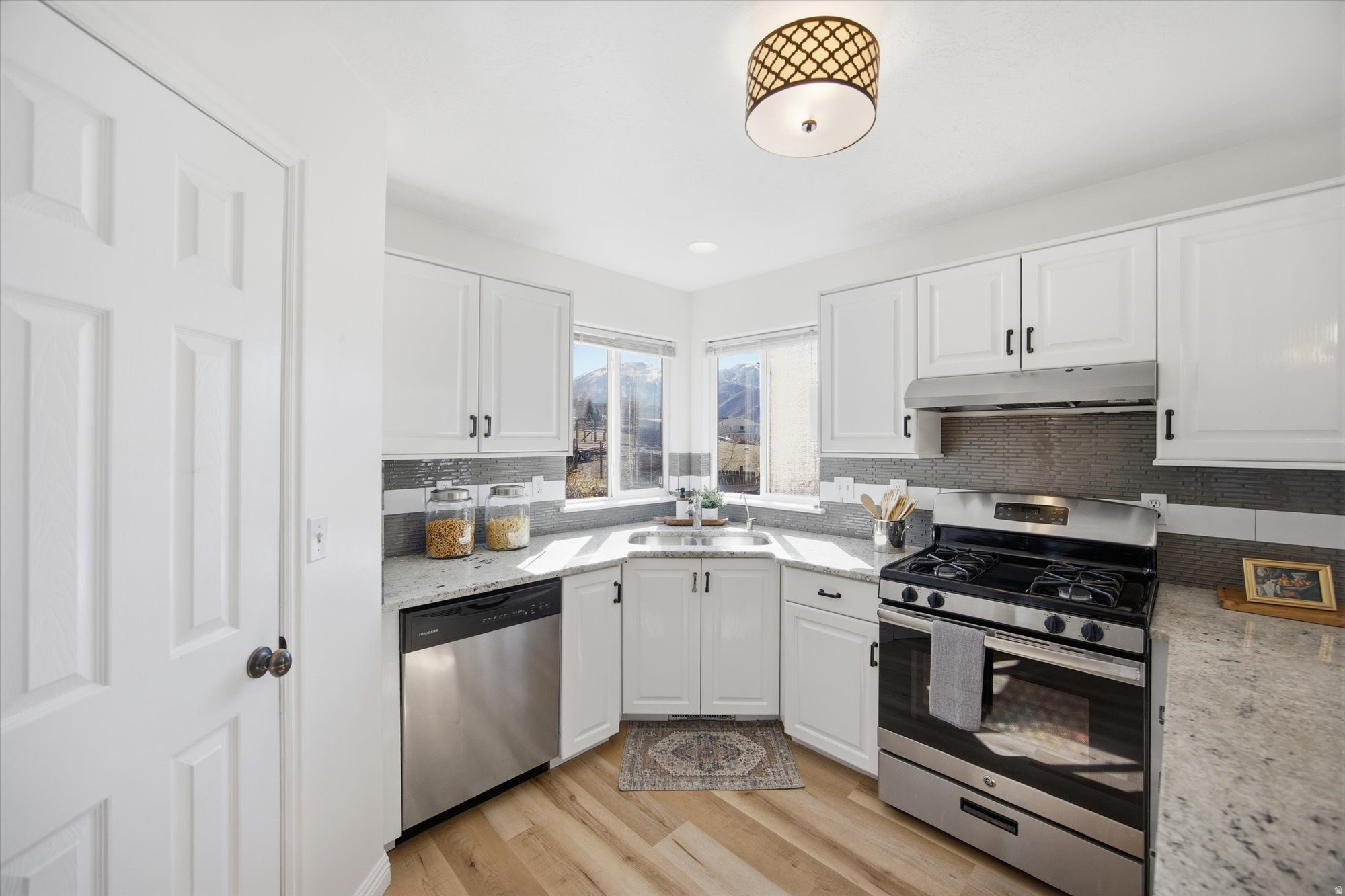 116 S CANYON VIEW DR
