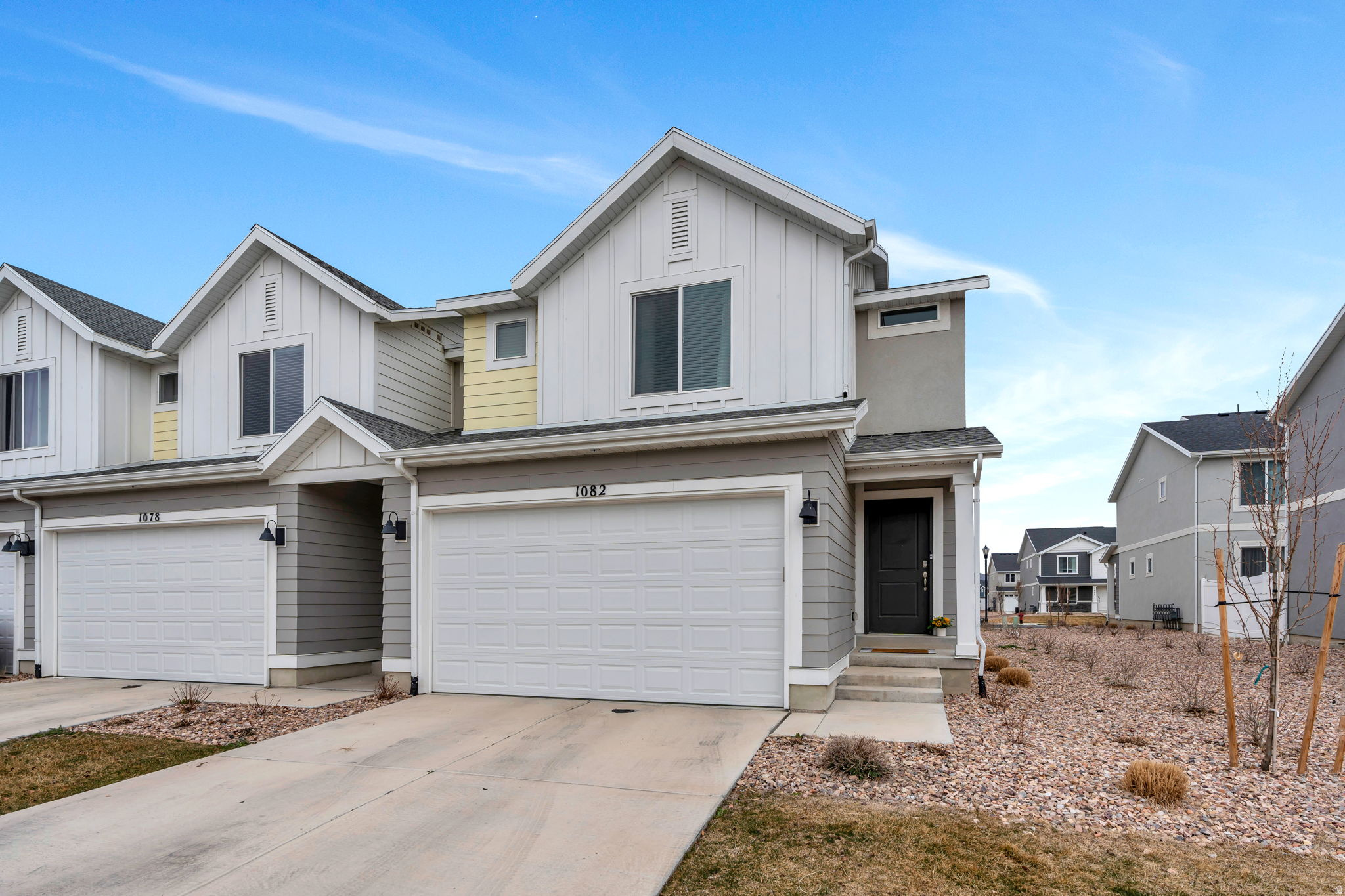 1082 E DORY BOAT RD