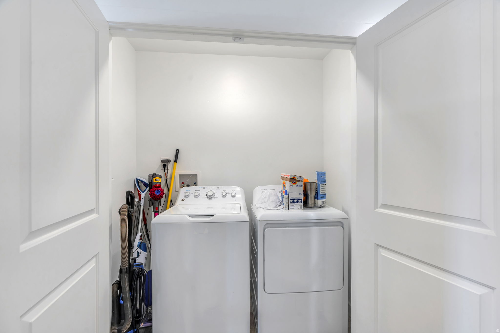 1082 E DORY BOAT RD