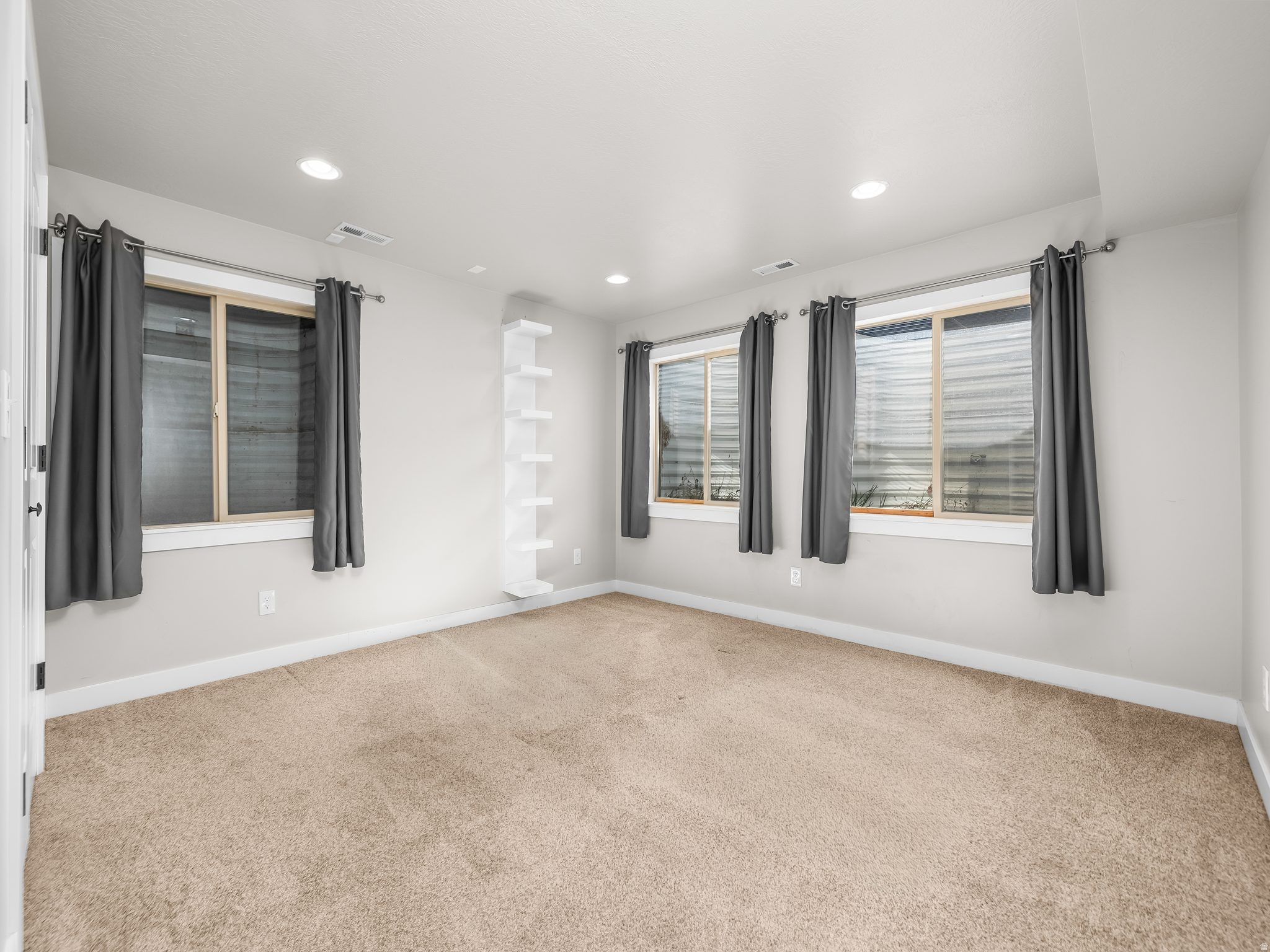 4001 E EAGLE TOP CT