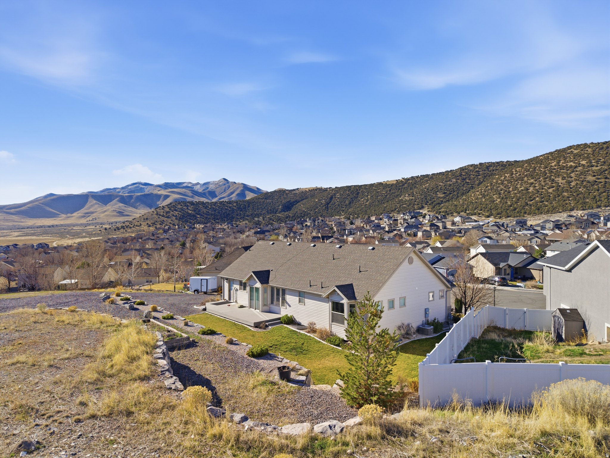4001 E EAGLE TOP CT