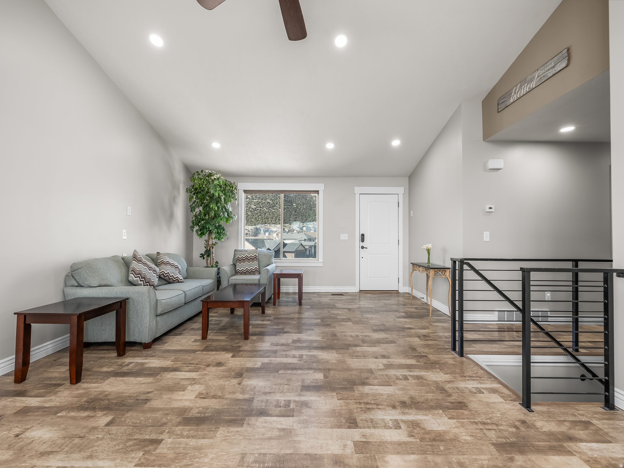 4001 E EAGLE TOP CT