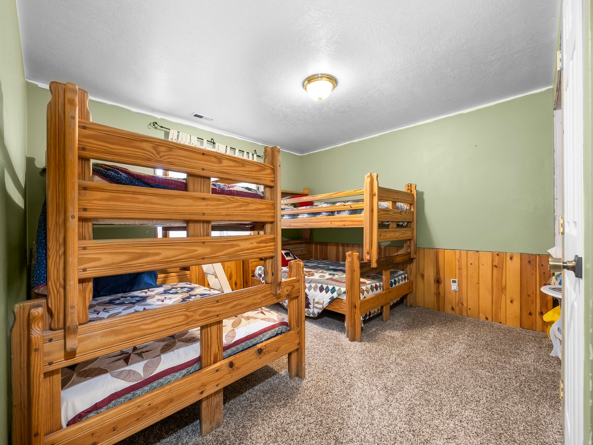 54 ASPEN DR