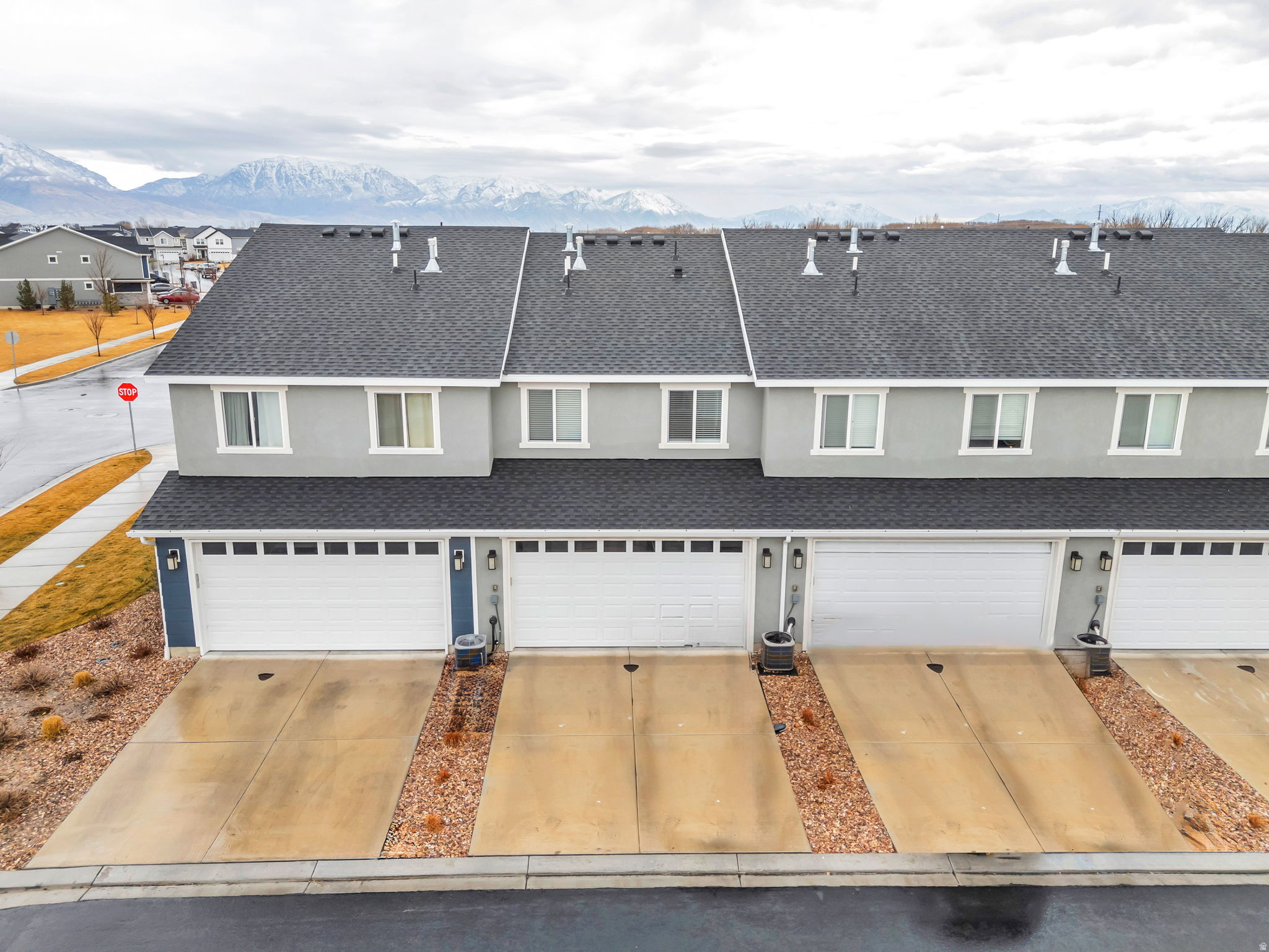 431 N NORTHSHORE DR