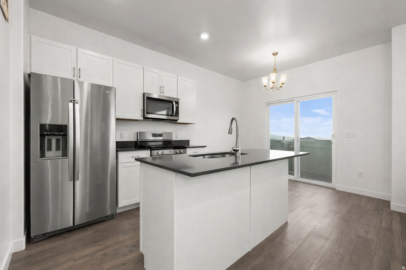 880 S BRUBAKER WAY