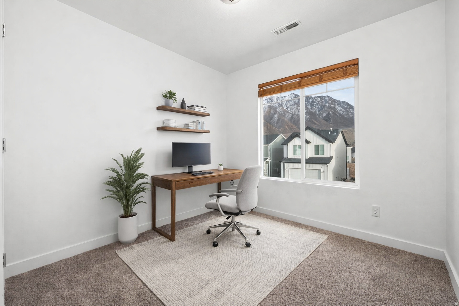 880 S BRUBAKER WAY
