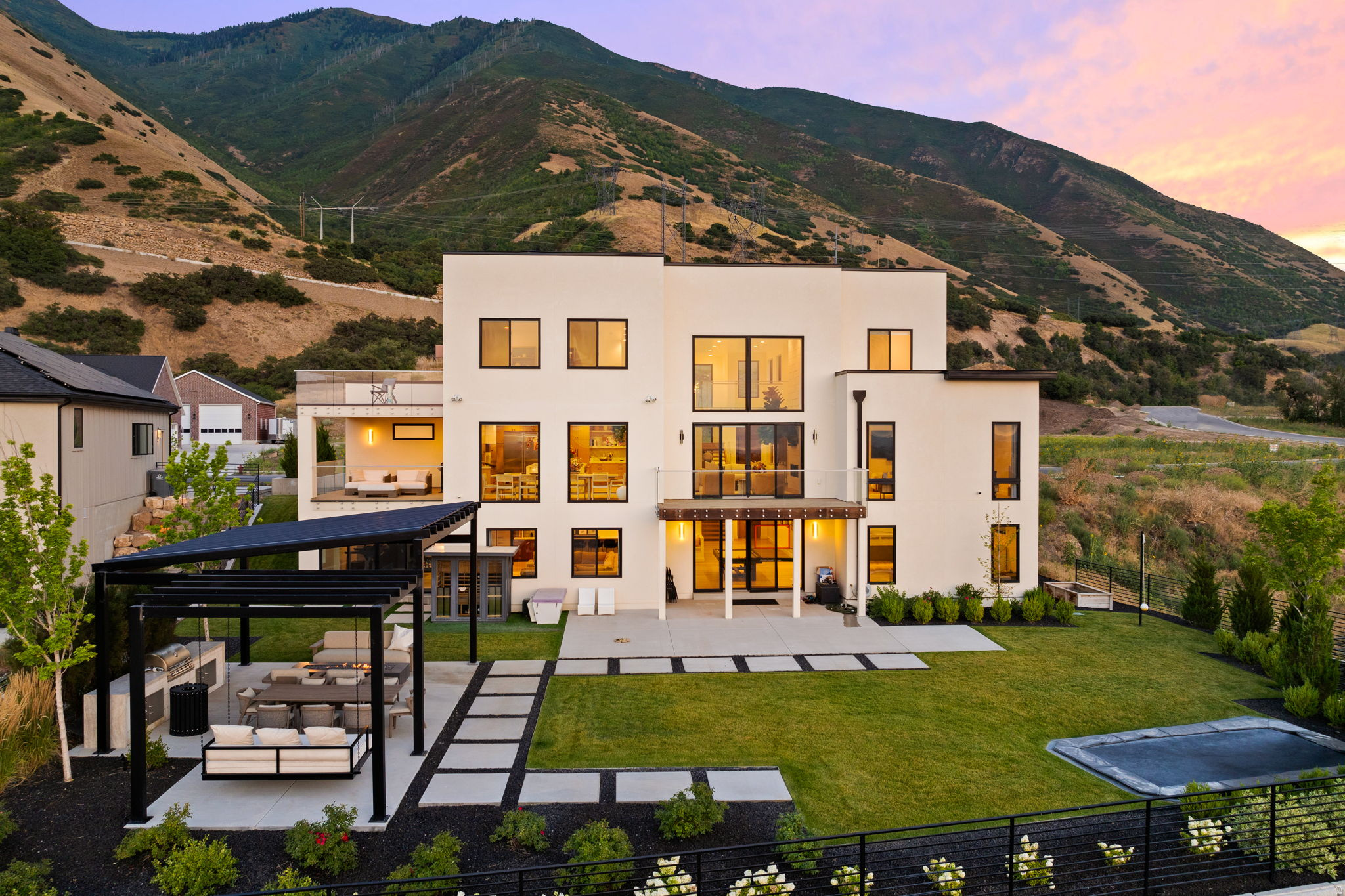 343 W BAY DR