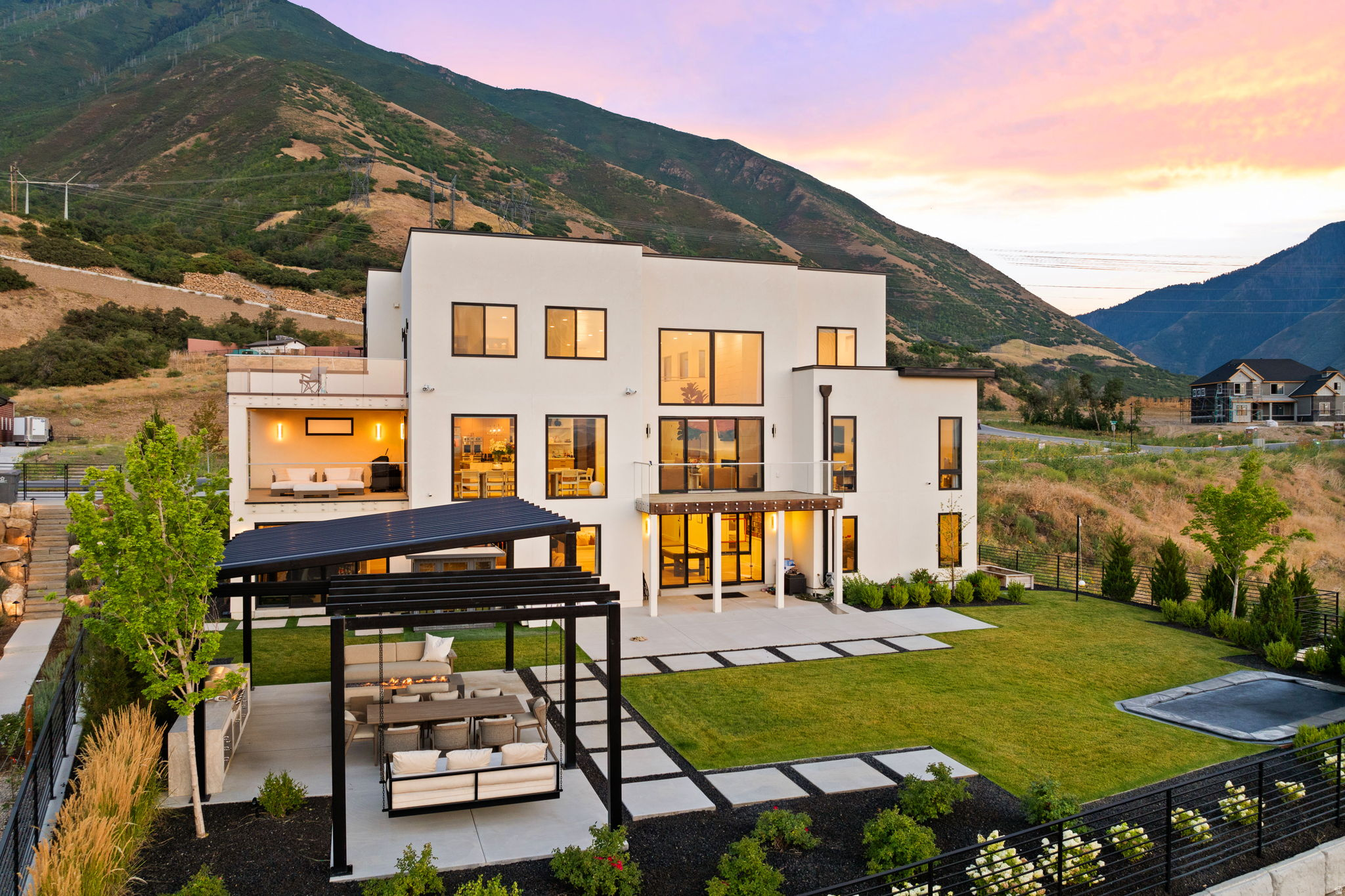 343 W BAY DR
