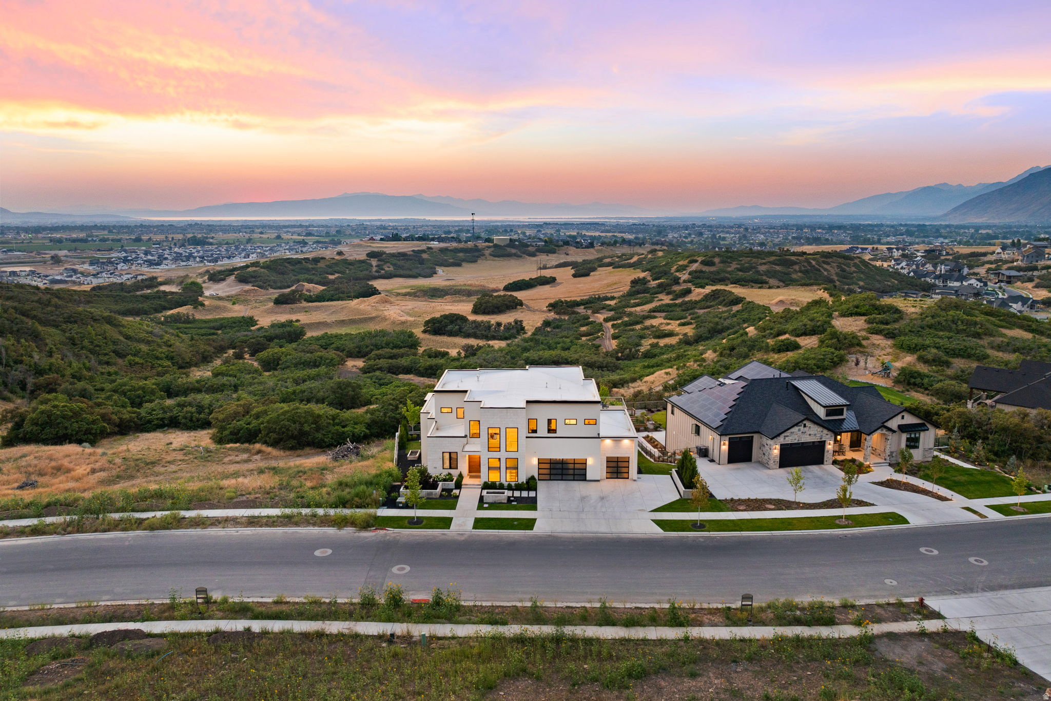 343 W BAY DR