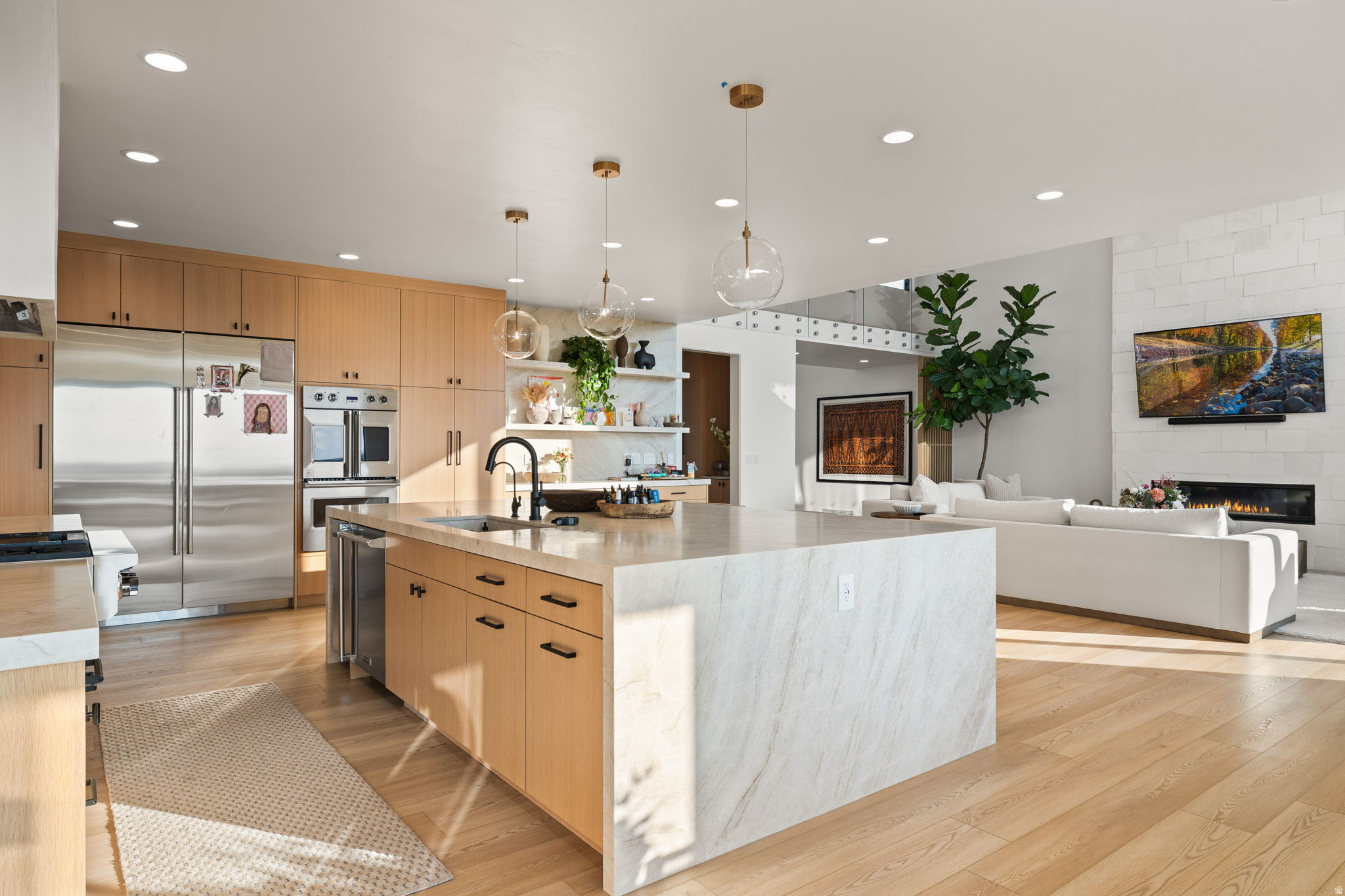 343 W BAY DR