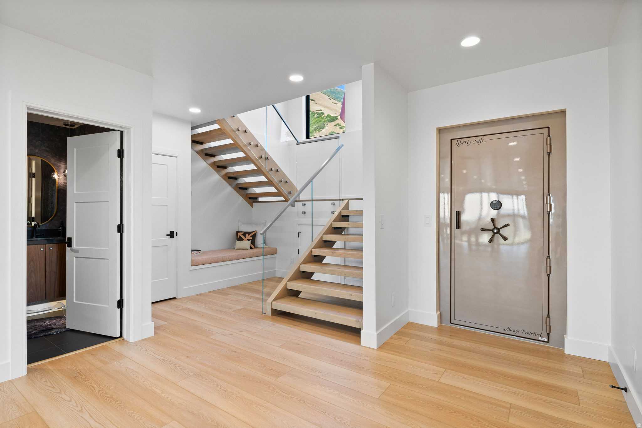 343 W BAY DR