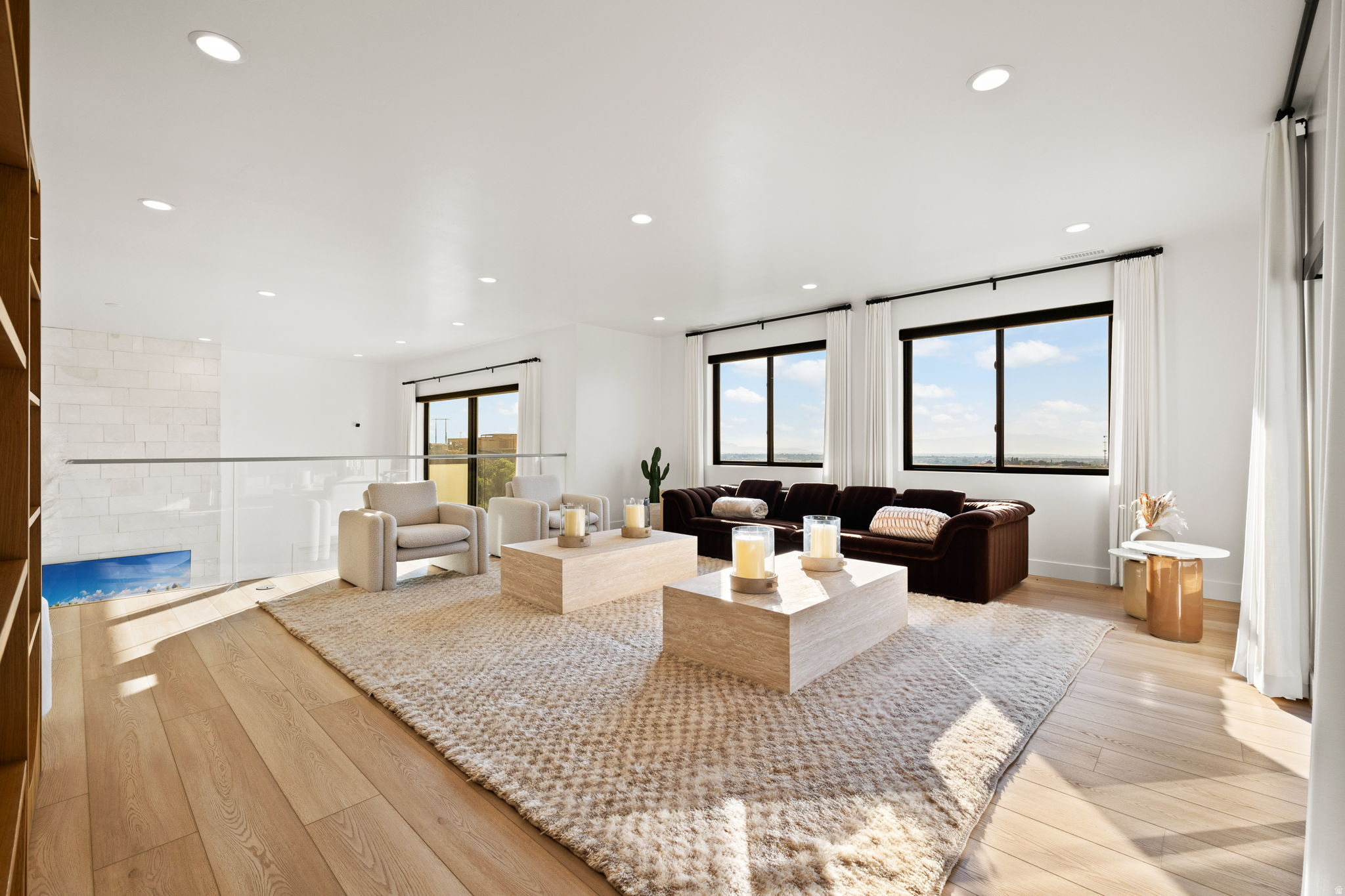 343 W BAY DR