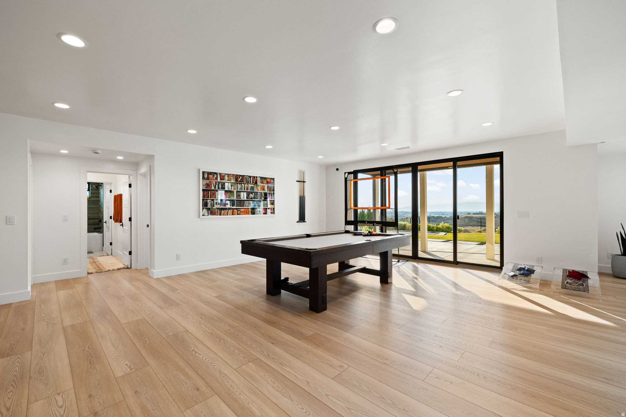 343 W BAY DR