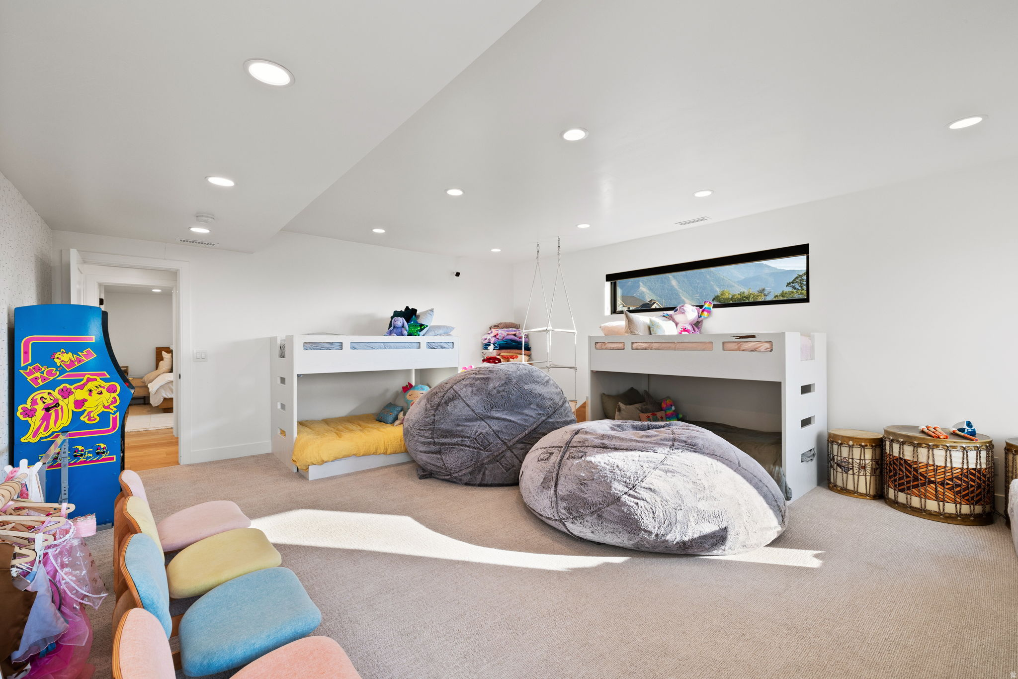 343 W BAY DR