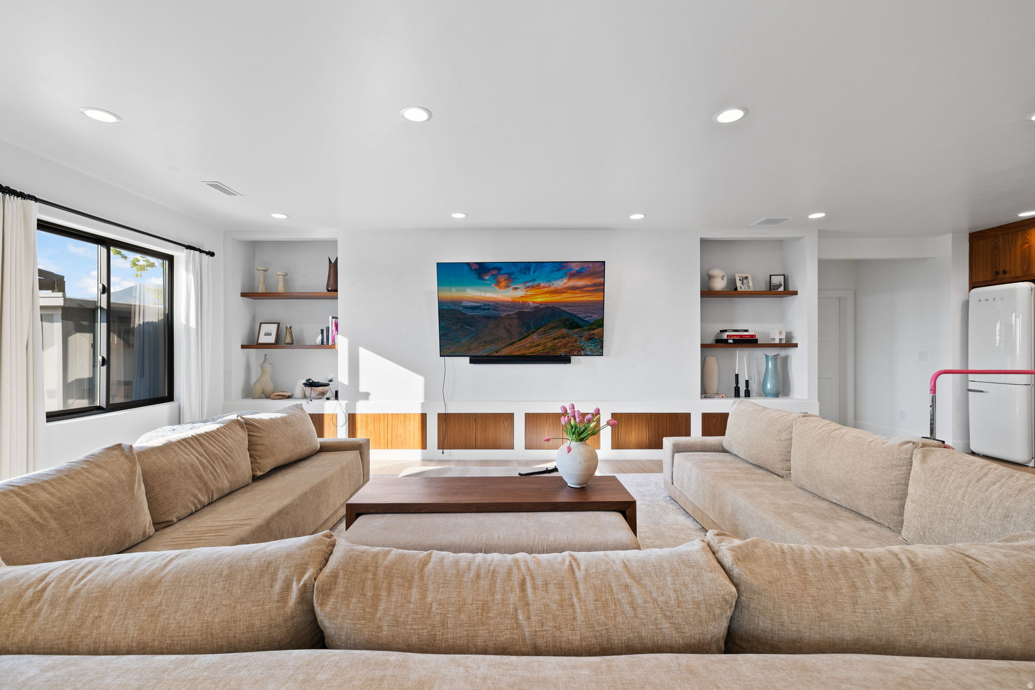343 W BAY DR