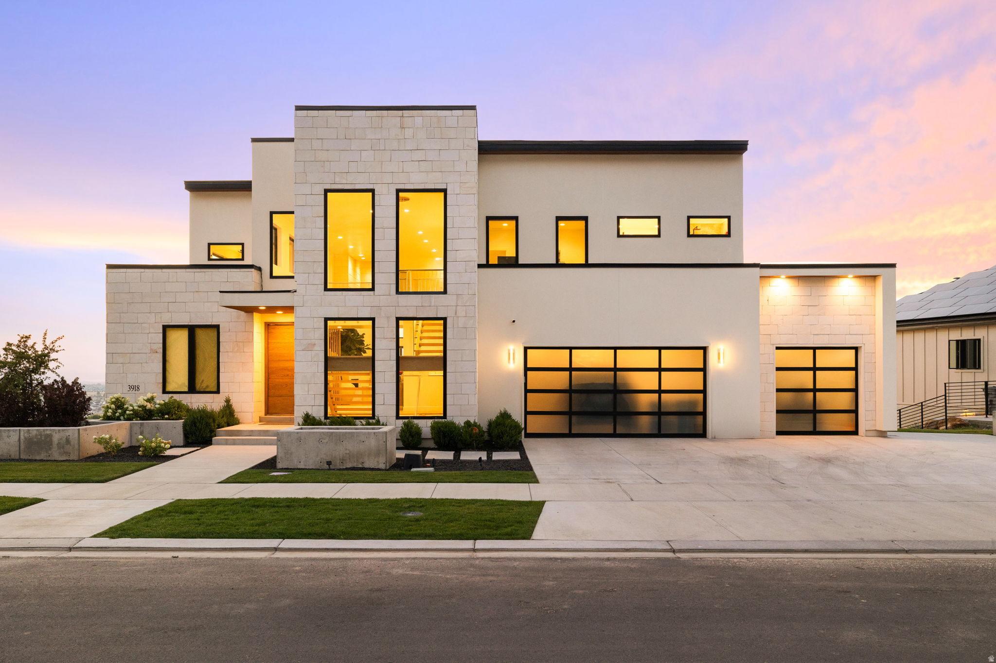 343 W BAY DR