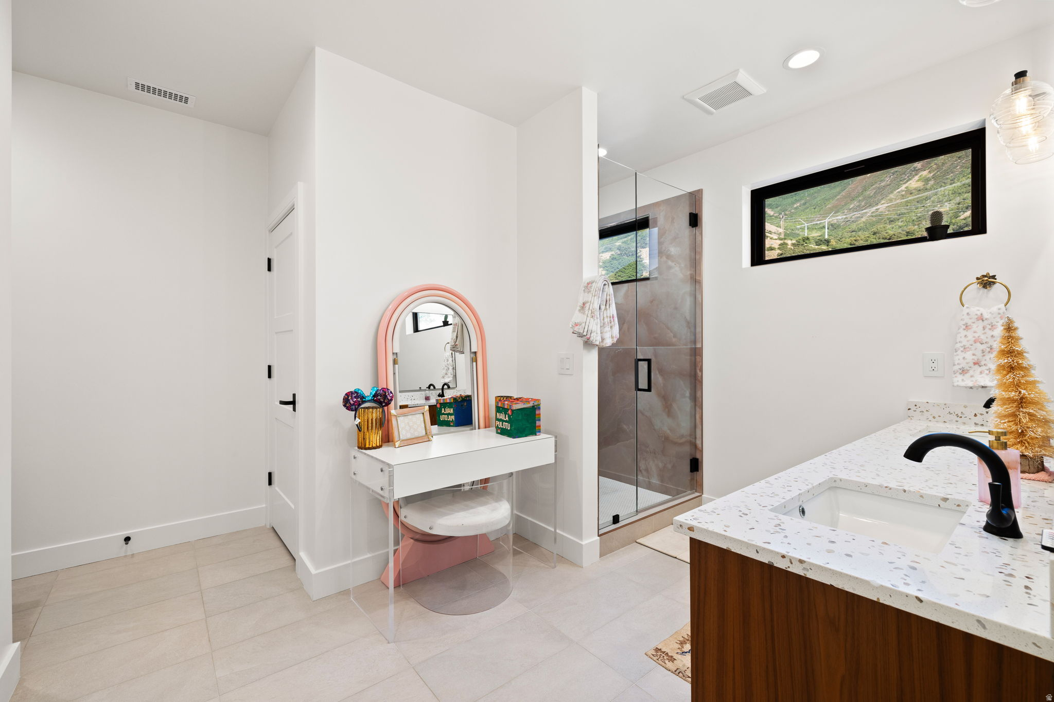 343 W BAY DR