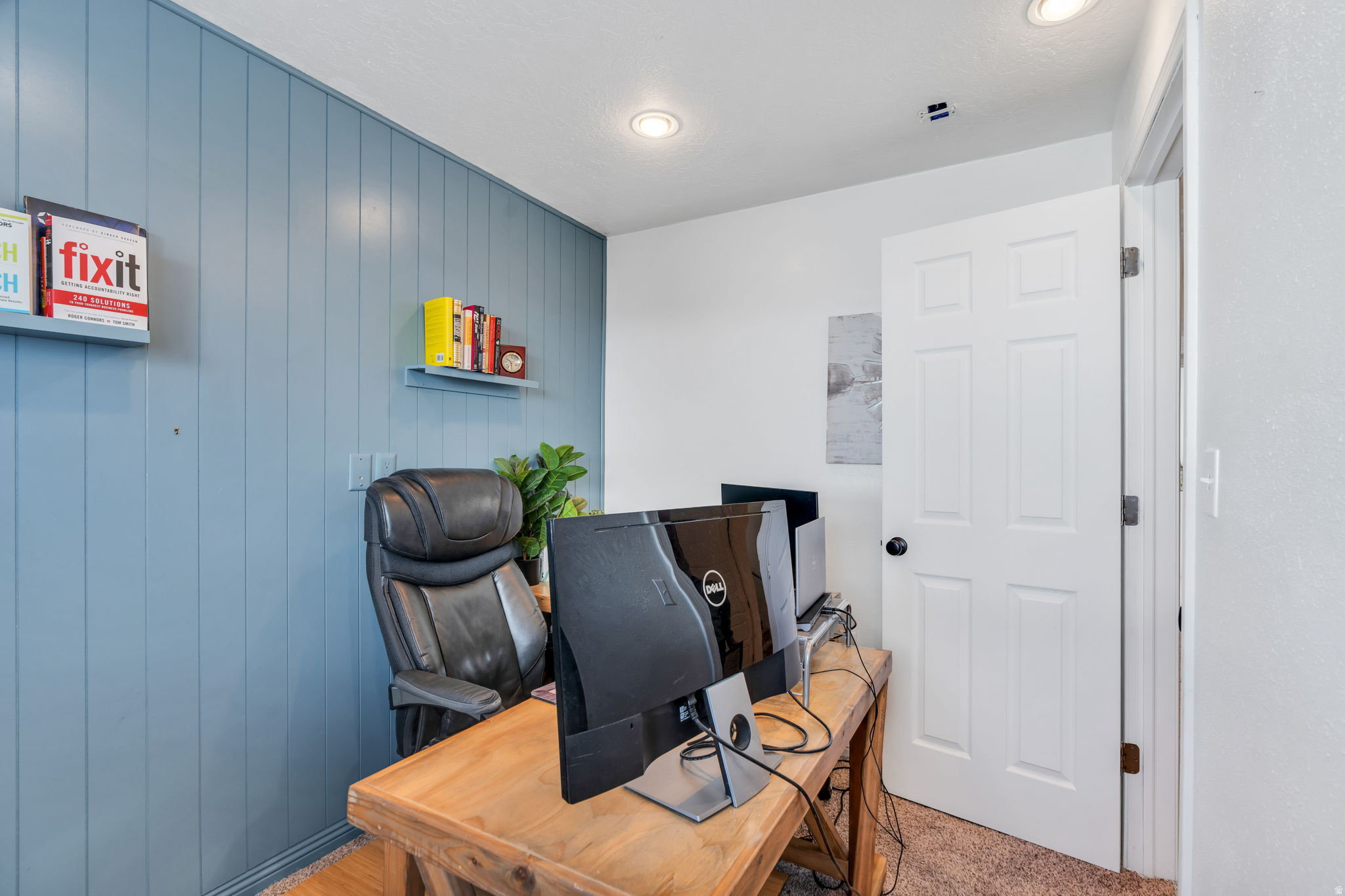 1512 N 250 W