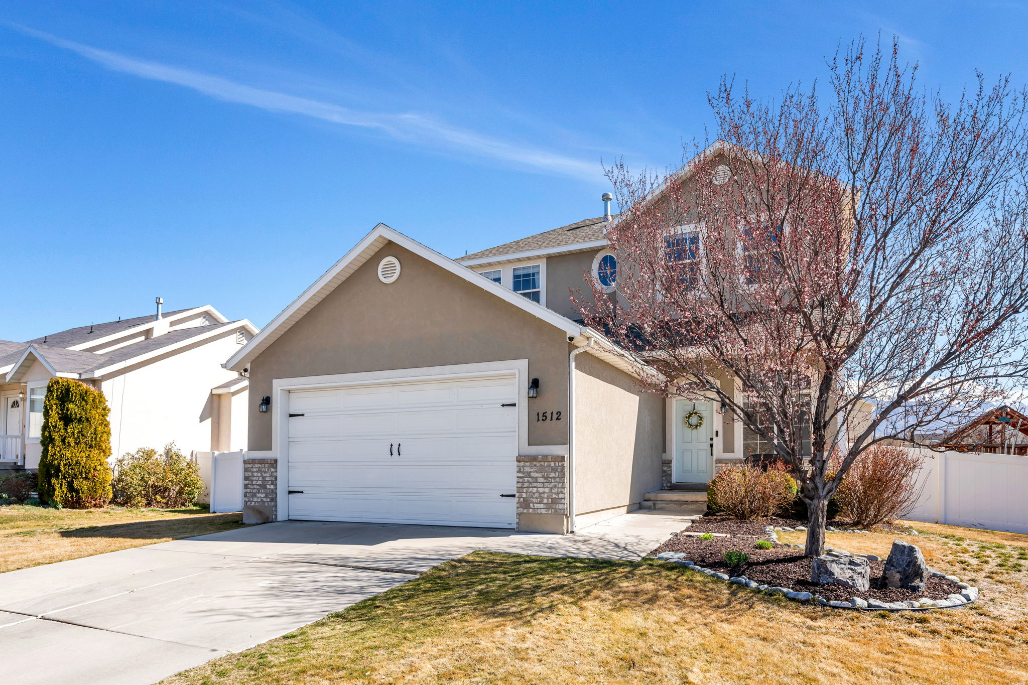 1512 N 250 W