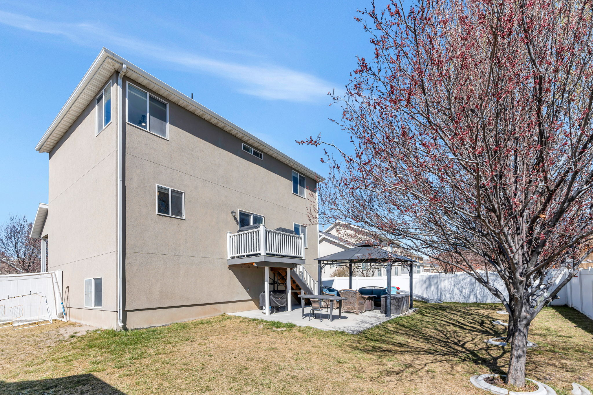 1512 N 250 W