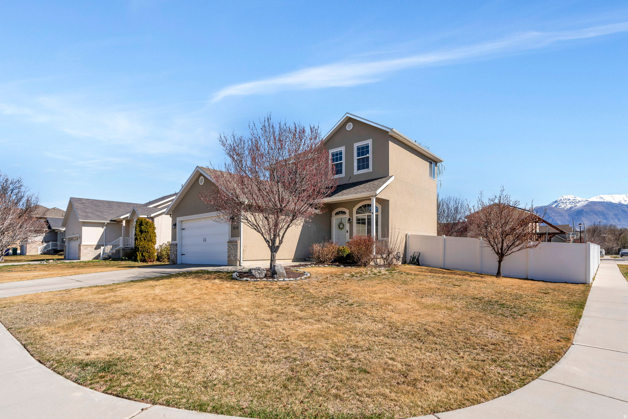 1512 N 250 W