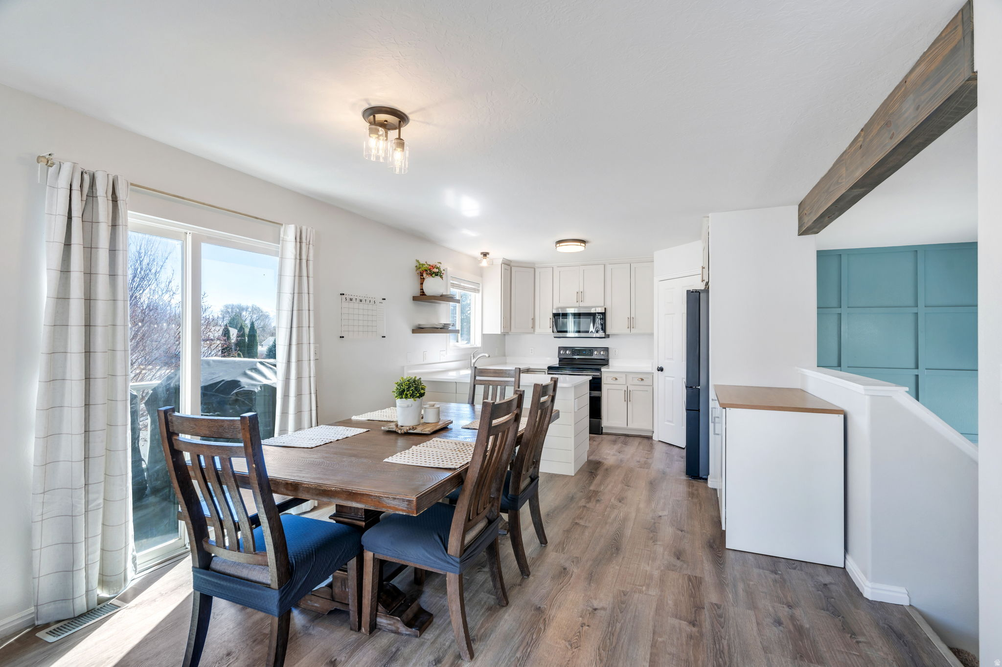 1512 N 250 W