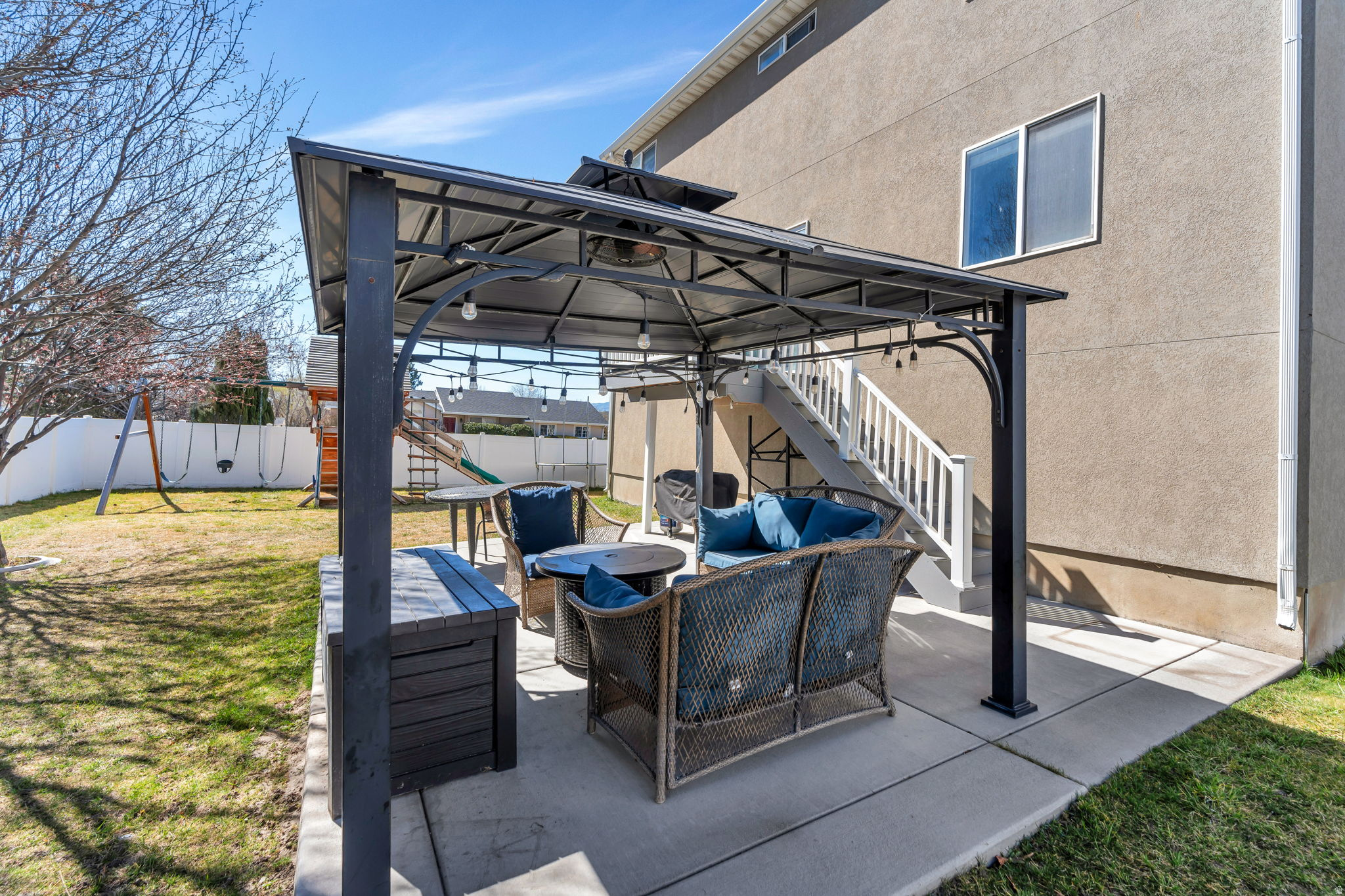1512 N 250 W