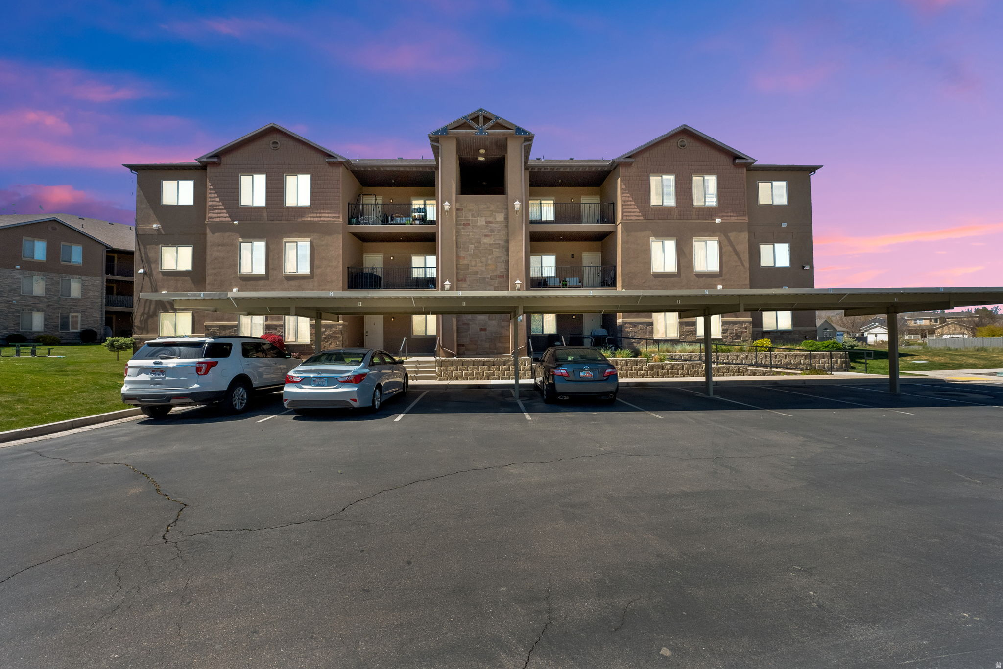8215 N CLEAR ROCK RD #12