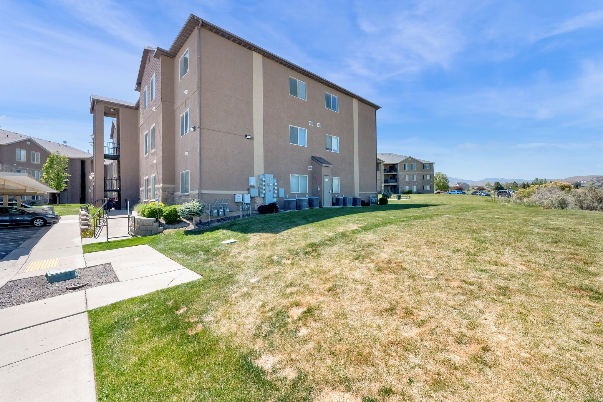 8215 N CLEAR ROCK RD #12