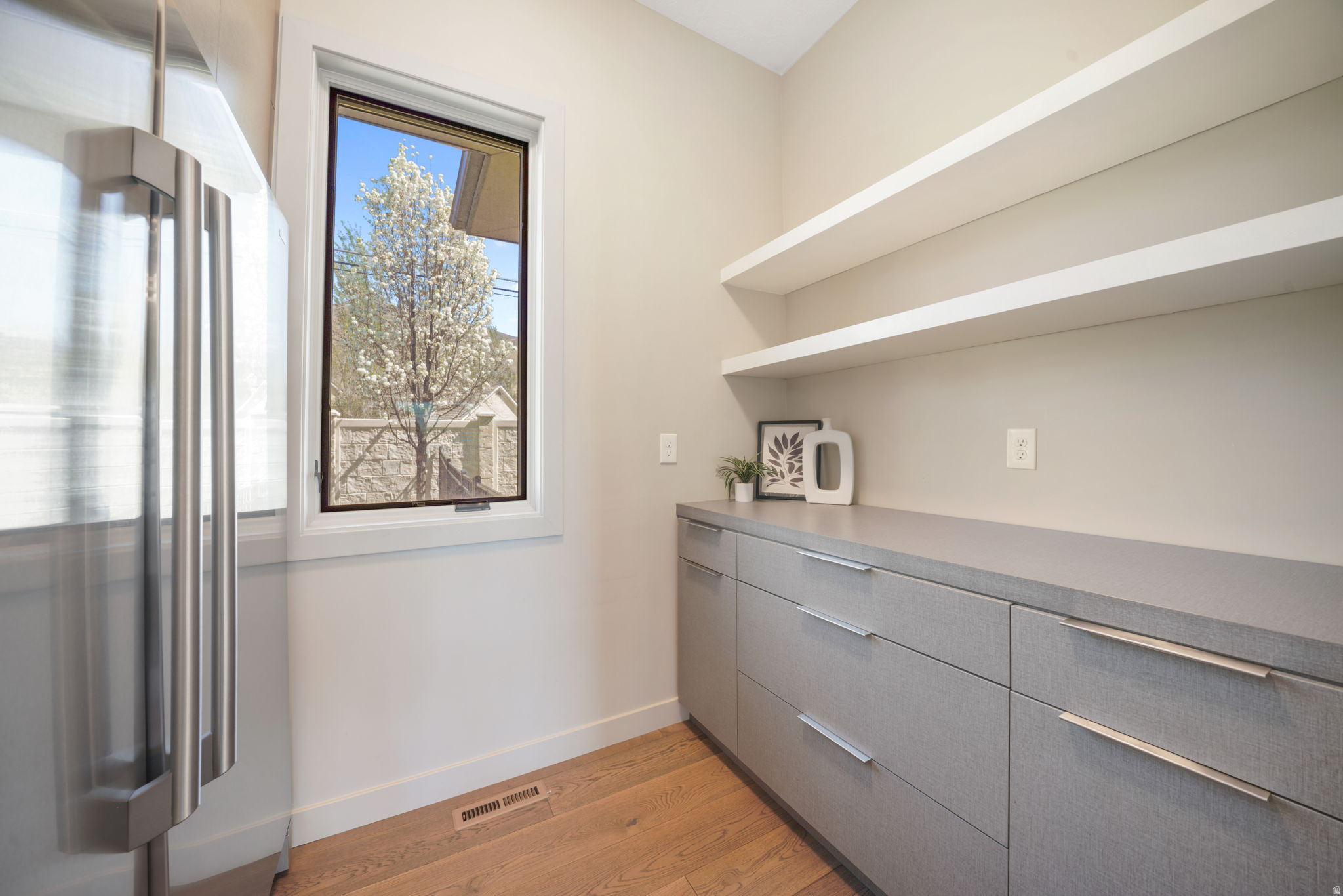 1287 E CORNER VIEW CT