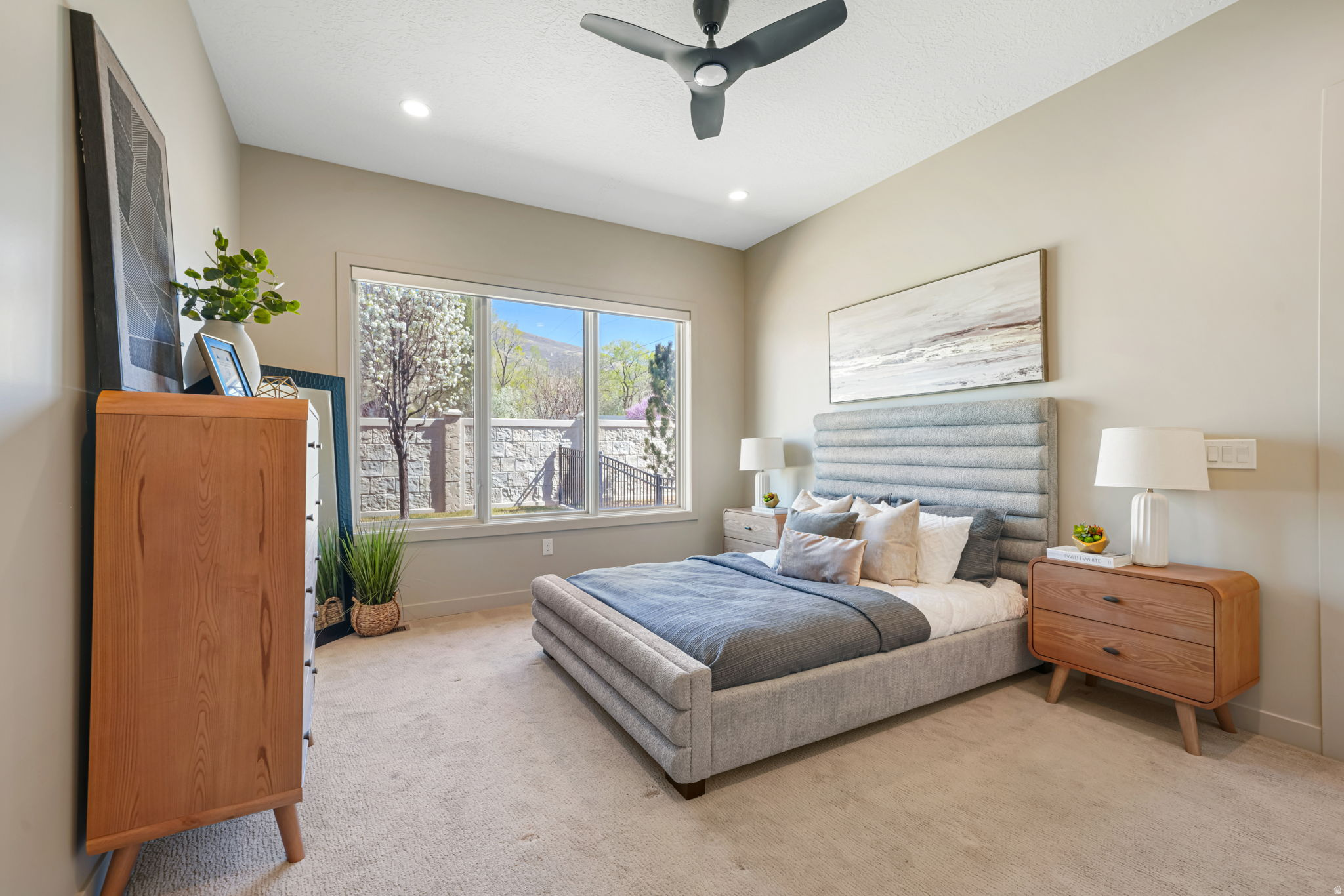 1287 E CORNER VIEW CT