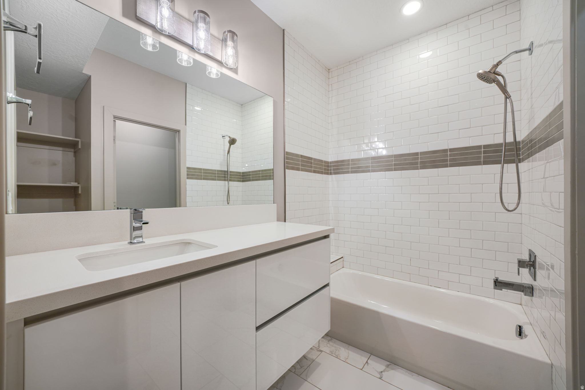 1287 E CORNER VIEW CT