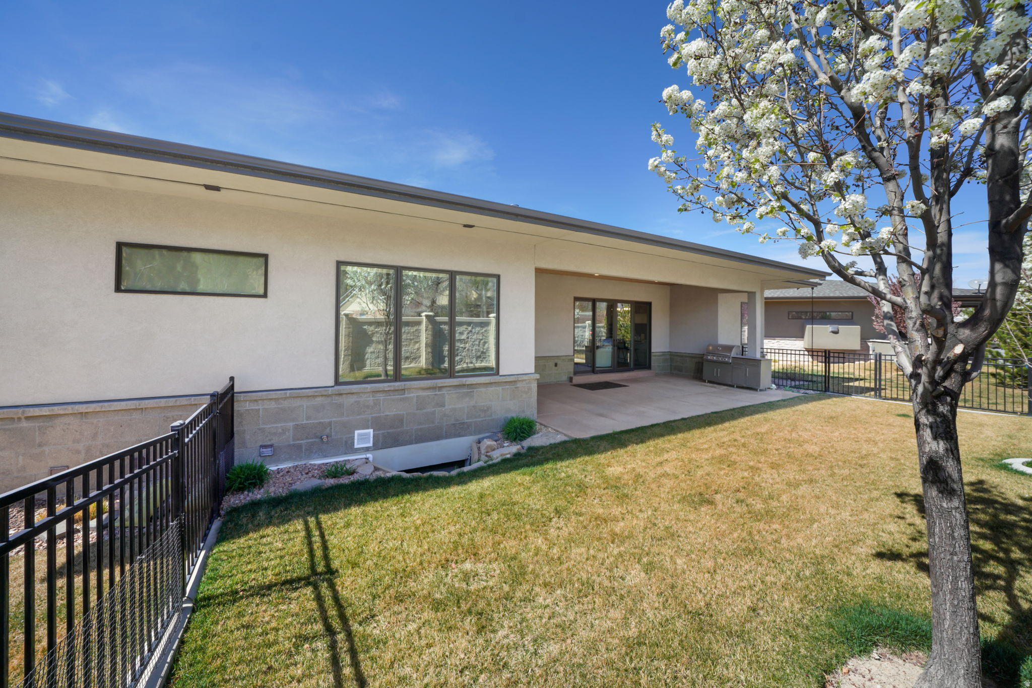 1287 E CORNER VIEW CT