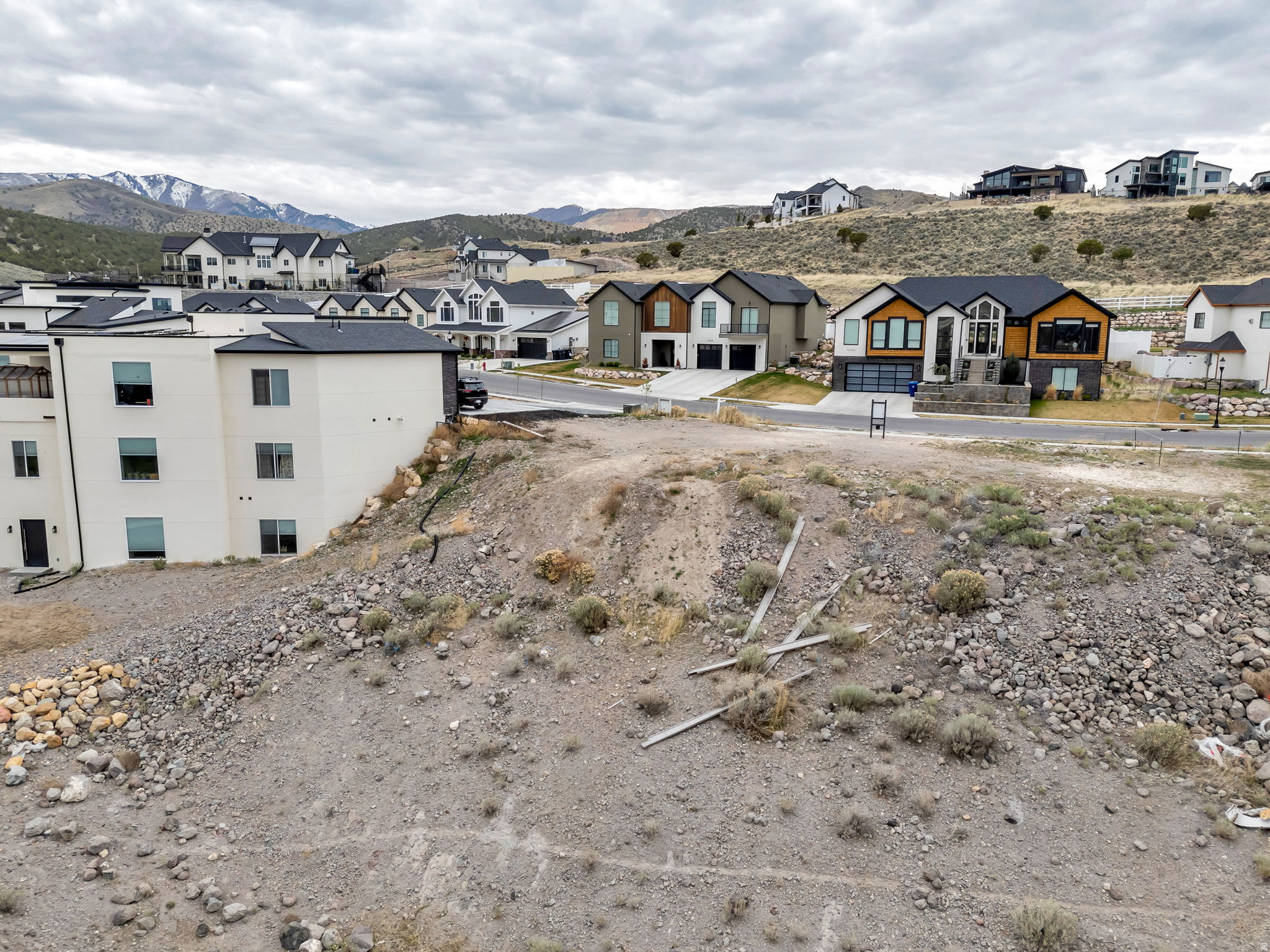14257 S SUMMIT CREST LN Unit: 158