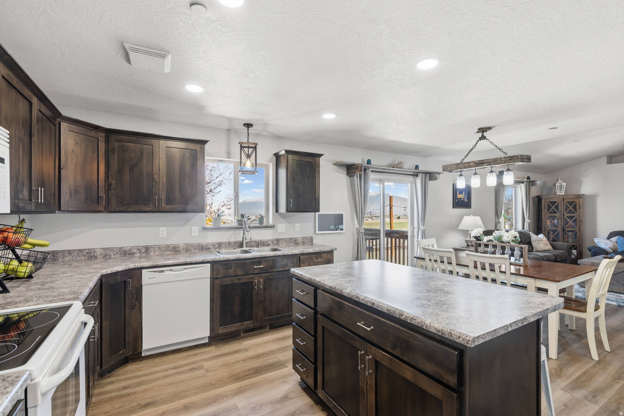 142 DEER CREEK TRL