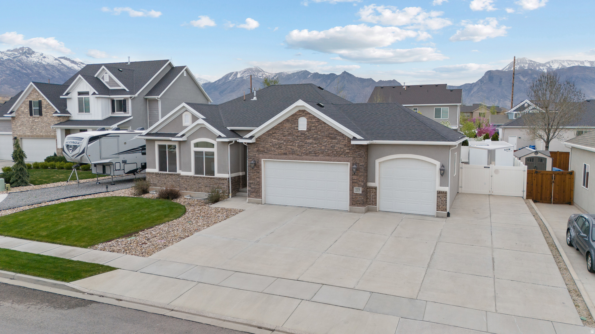 3274 N 280 W