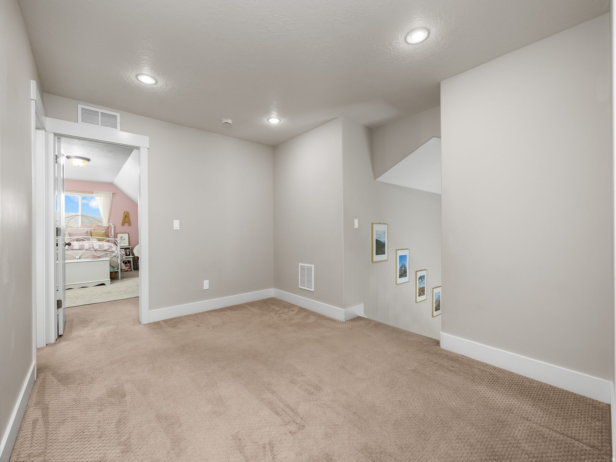 83 N SUNSET DR