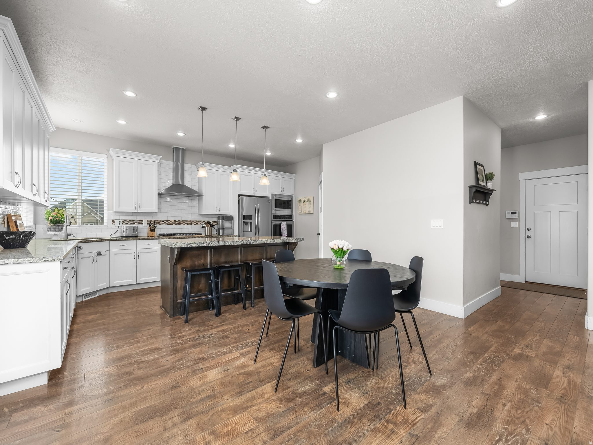 83 N SUNSET DR