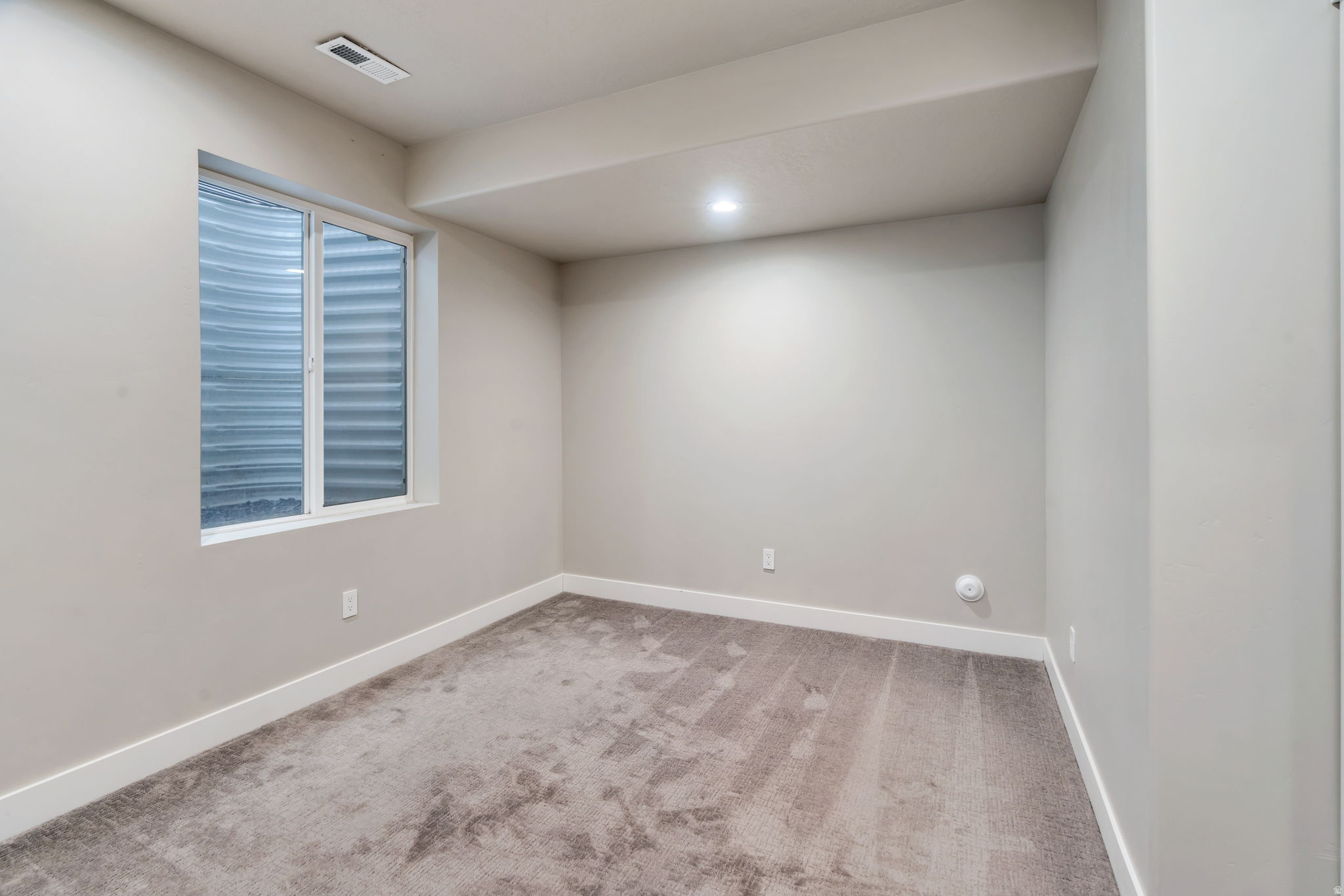 8703 N RIVIERA ALY