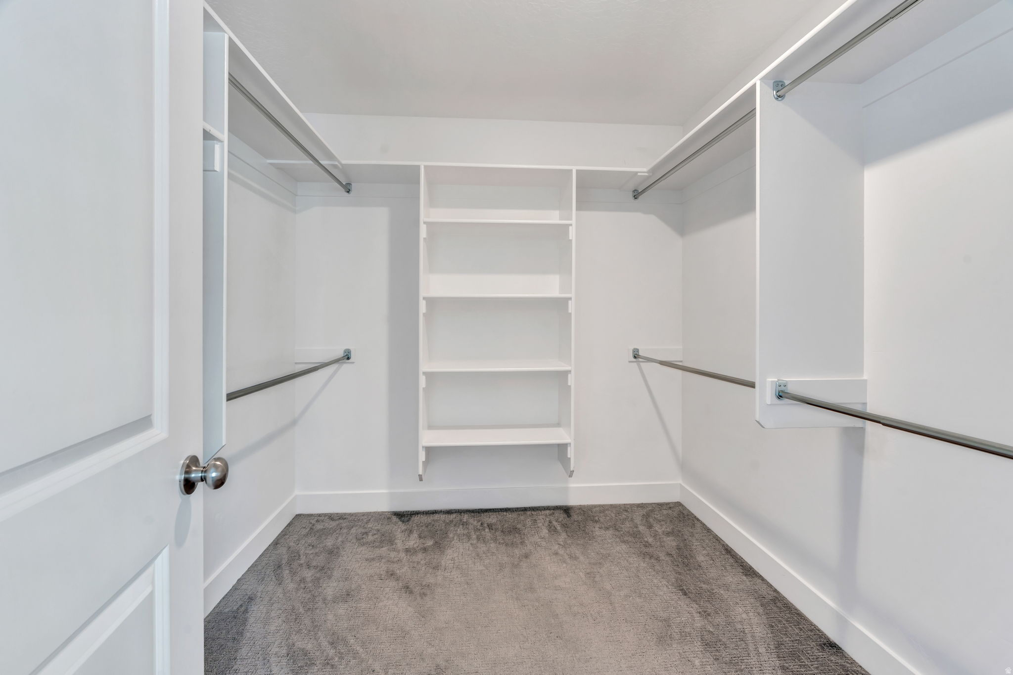 8703 N RIVIERA ALY