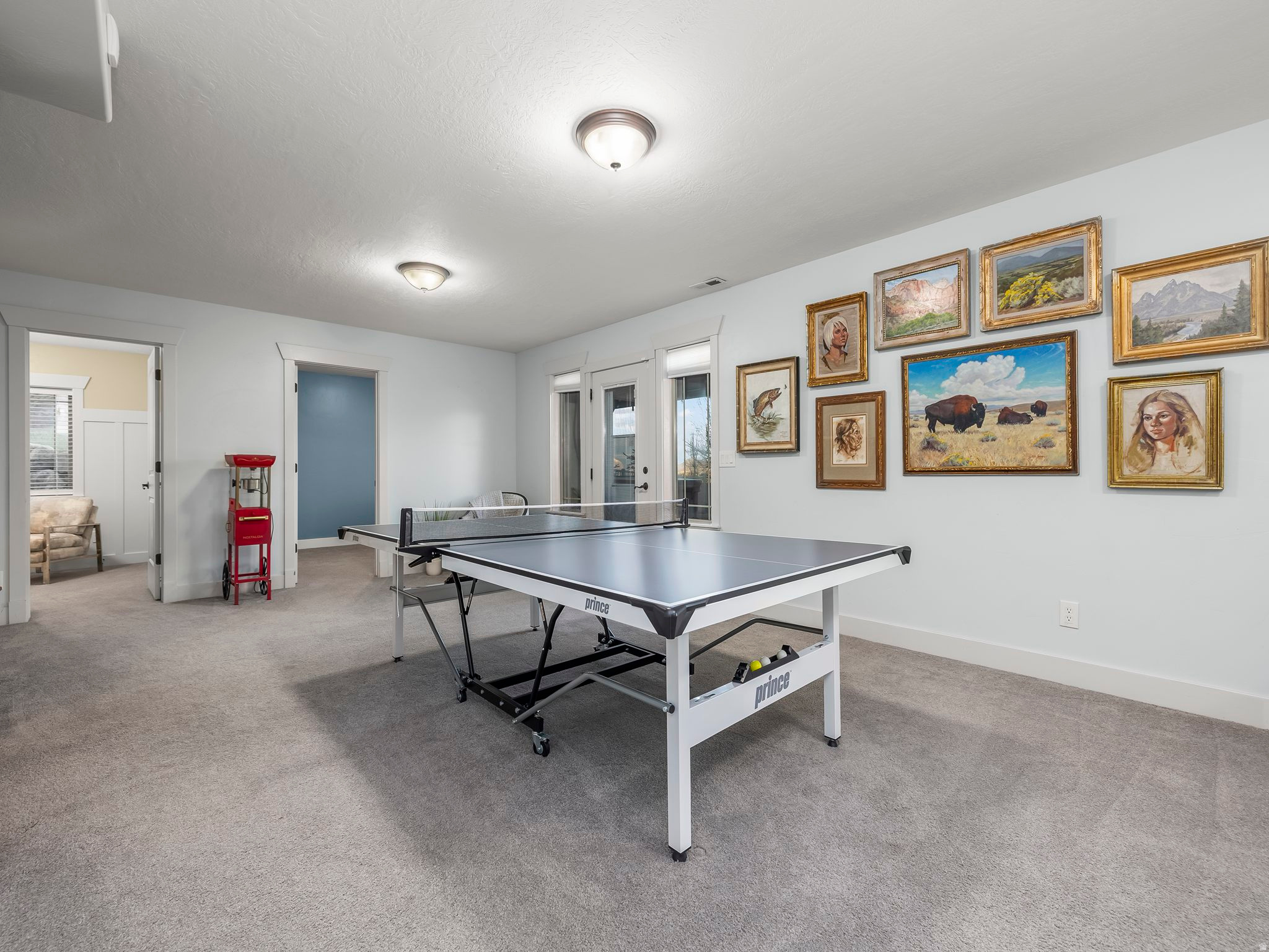1183 E FOOTHILL DR