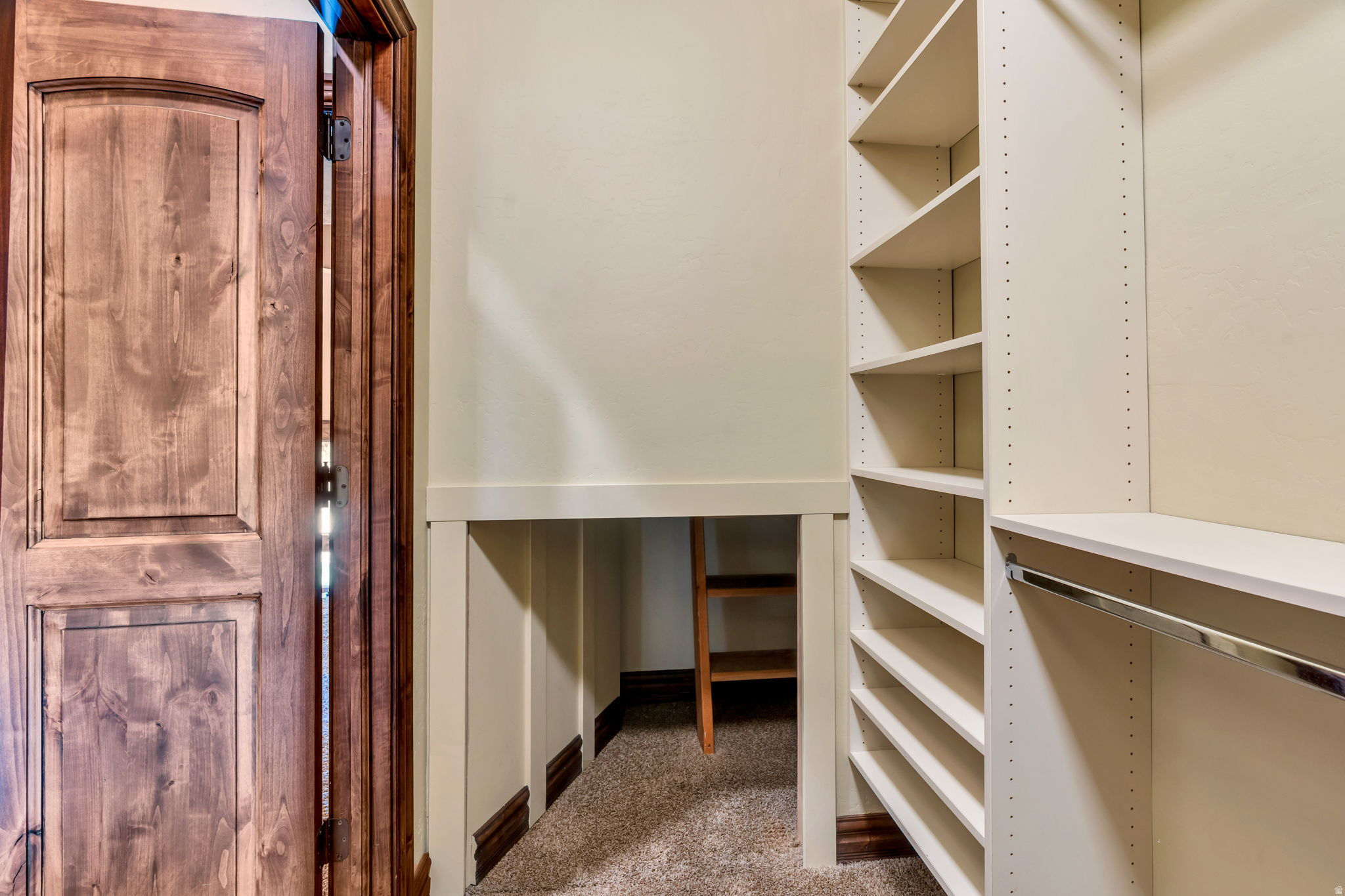 1258 W 2850 N