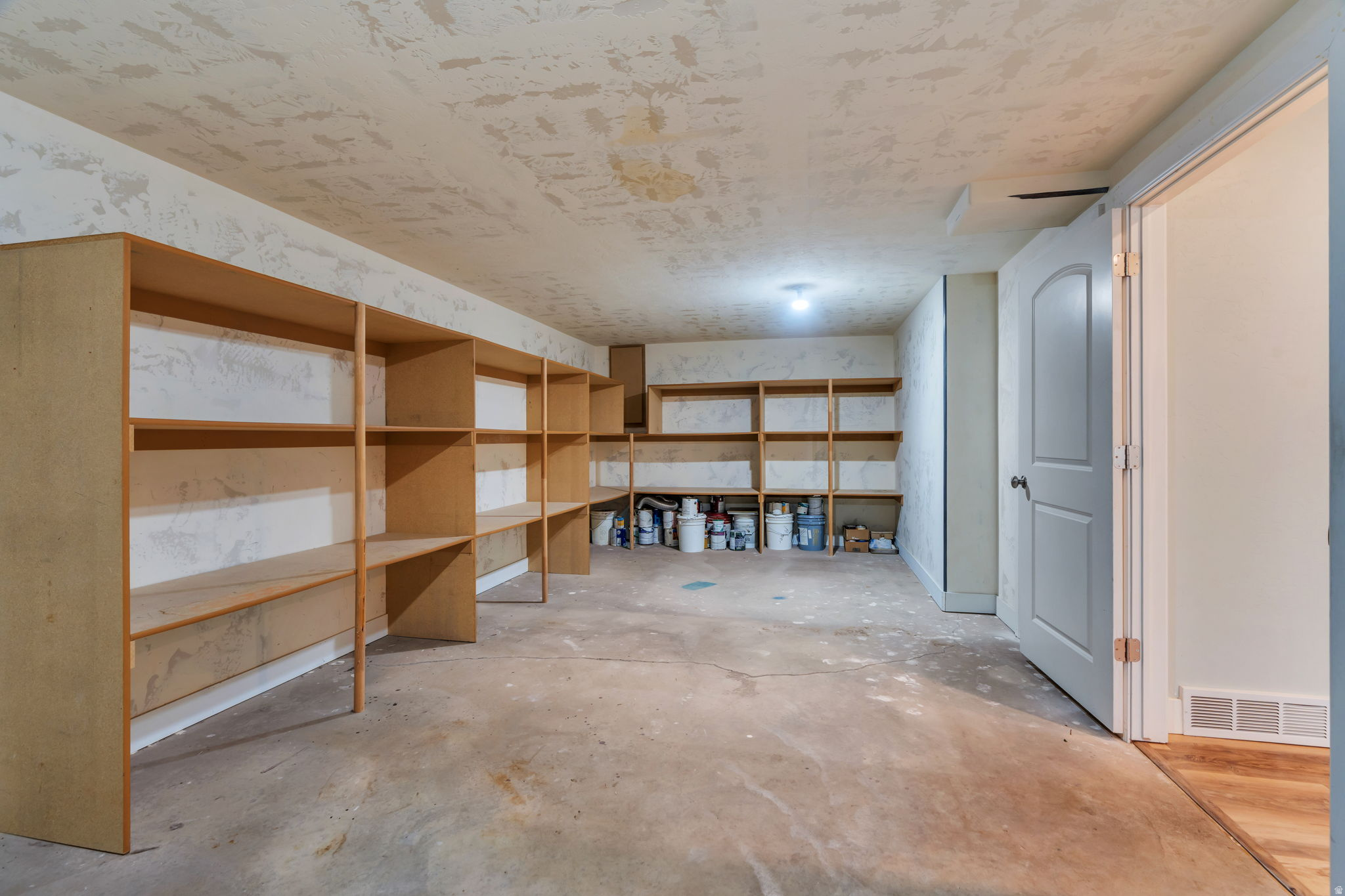 1258 W 2850 N