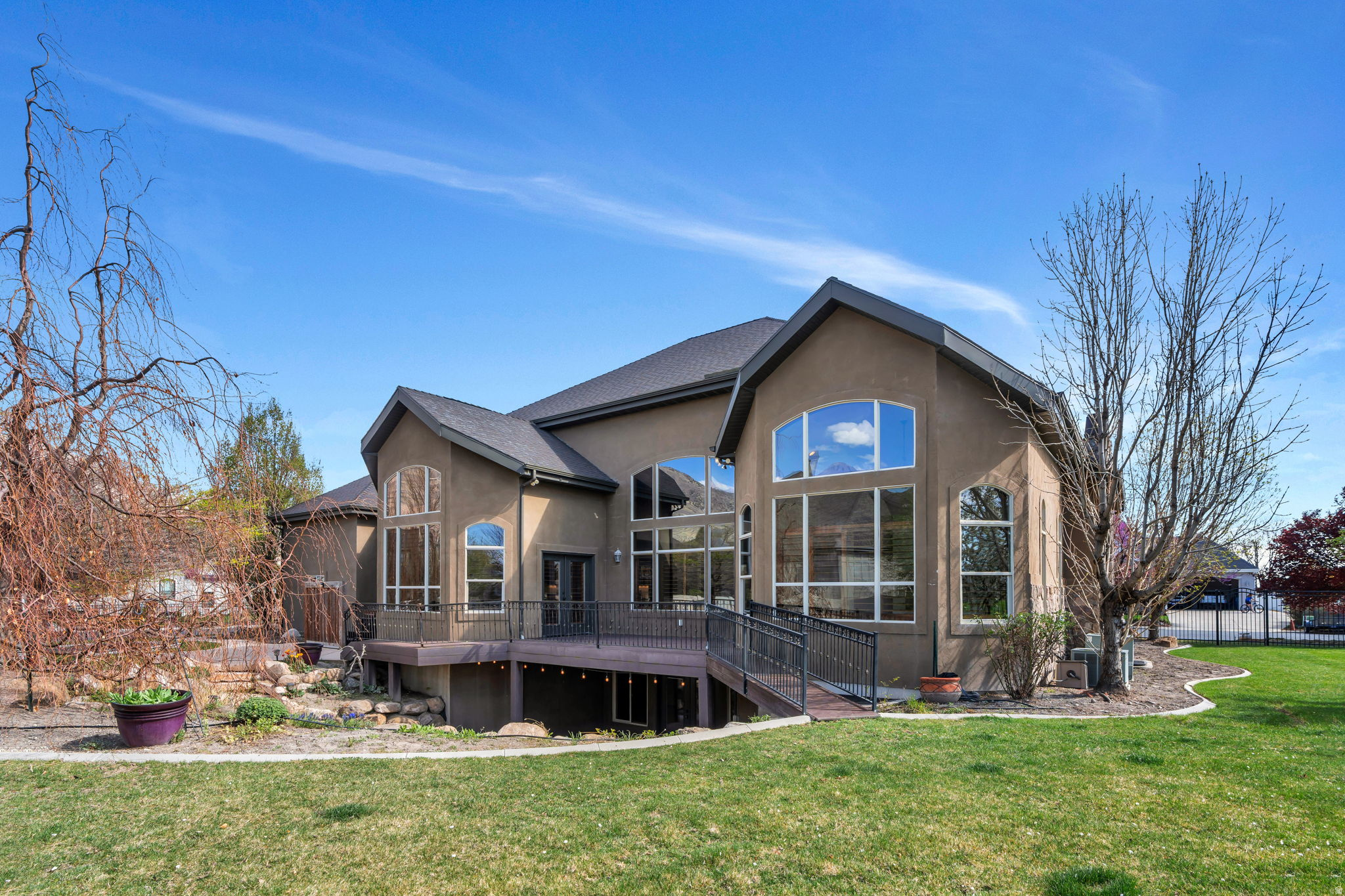 1258 W 2850 N