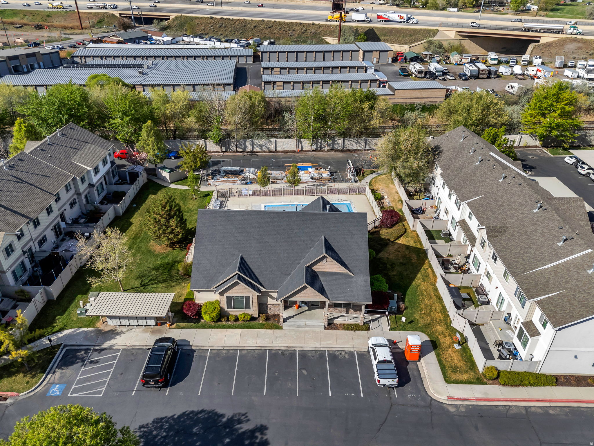 1107 N INDEPENDENCE AVE