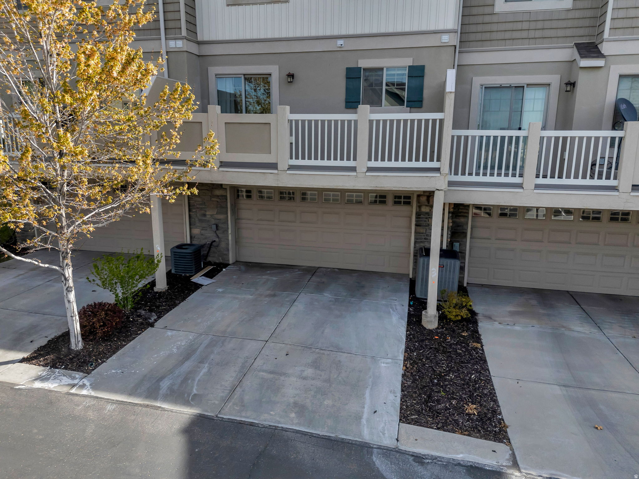1107 N INDEPENDENCE AVE
